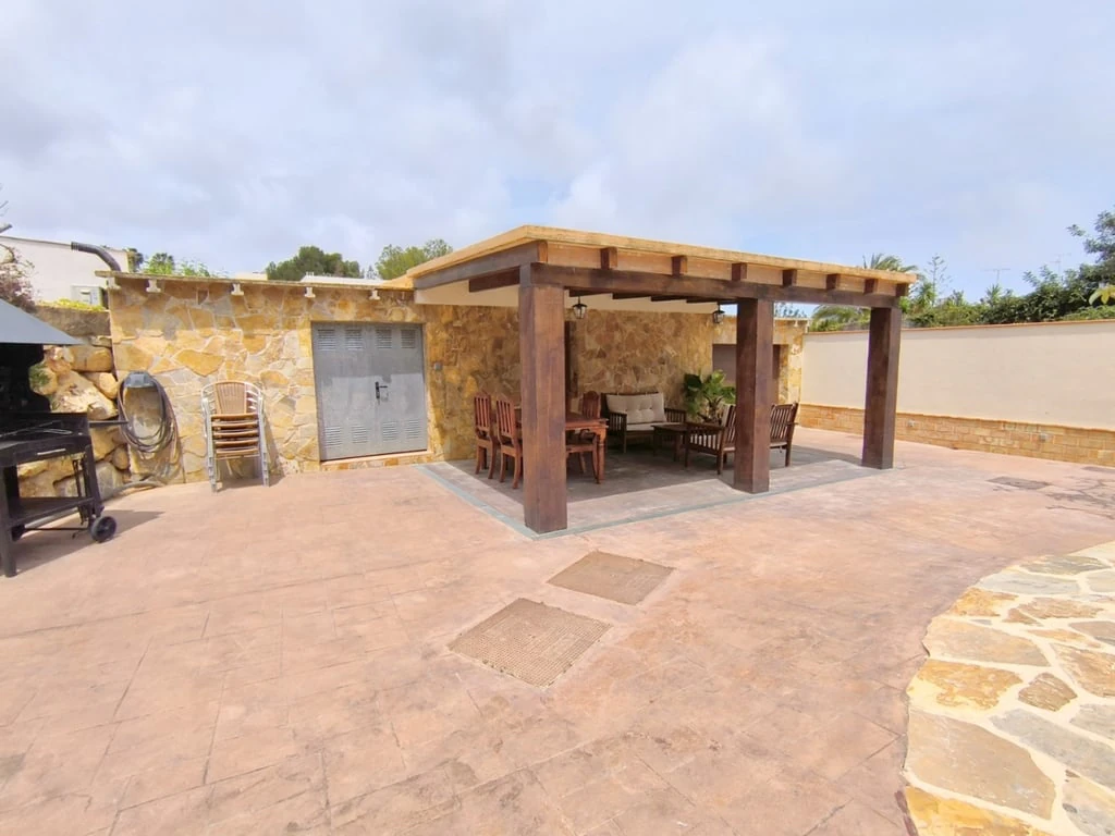 Maison jumelée à la vente à Denia