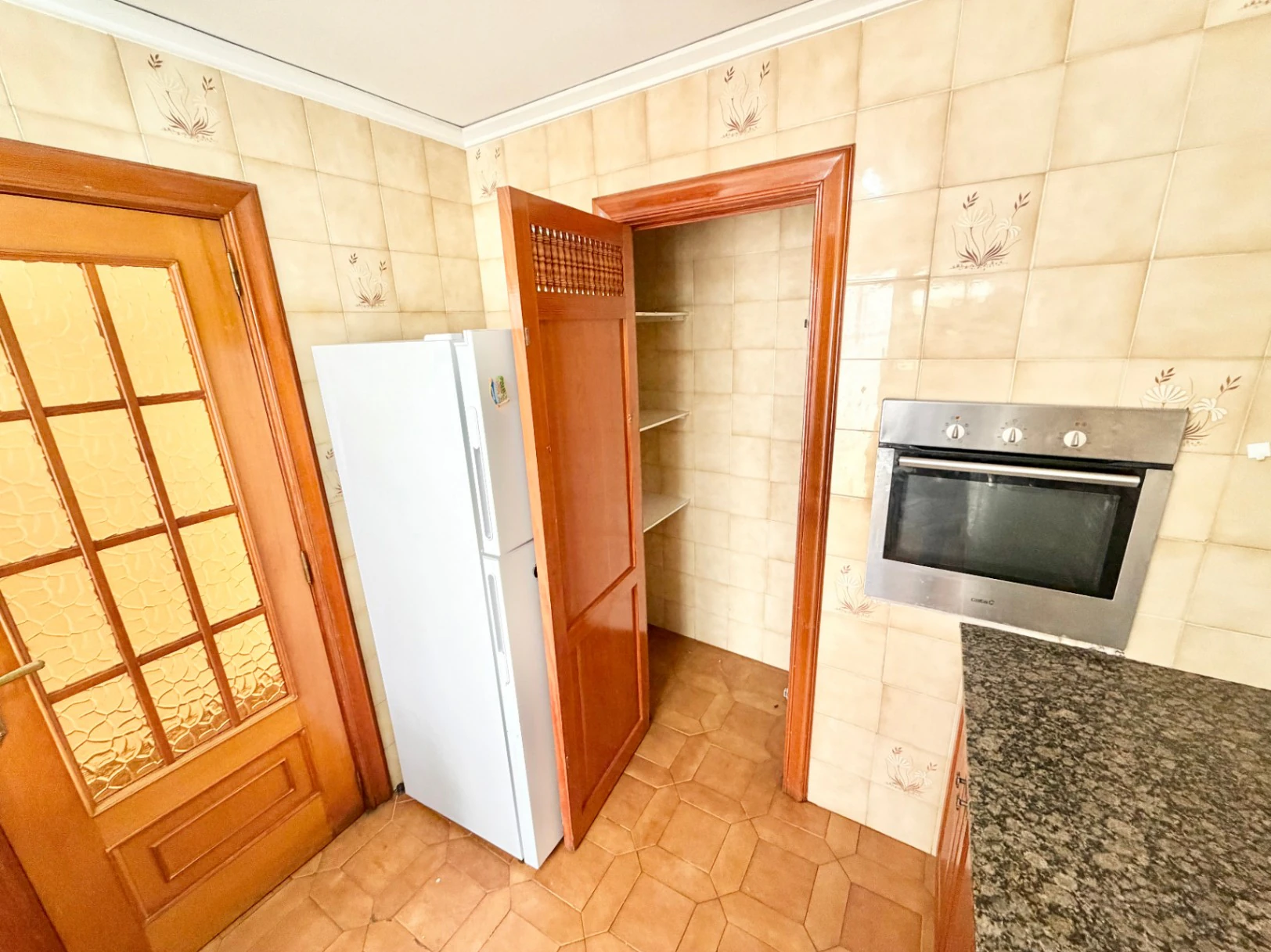 Maison de village avec un grand potentiel pour 3 logements et une terrasse panoramique.