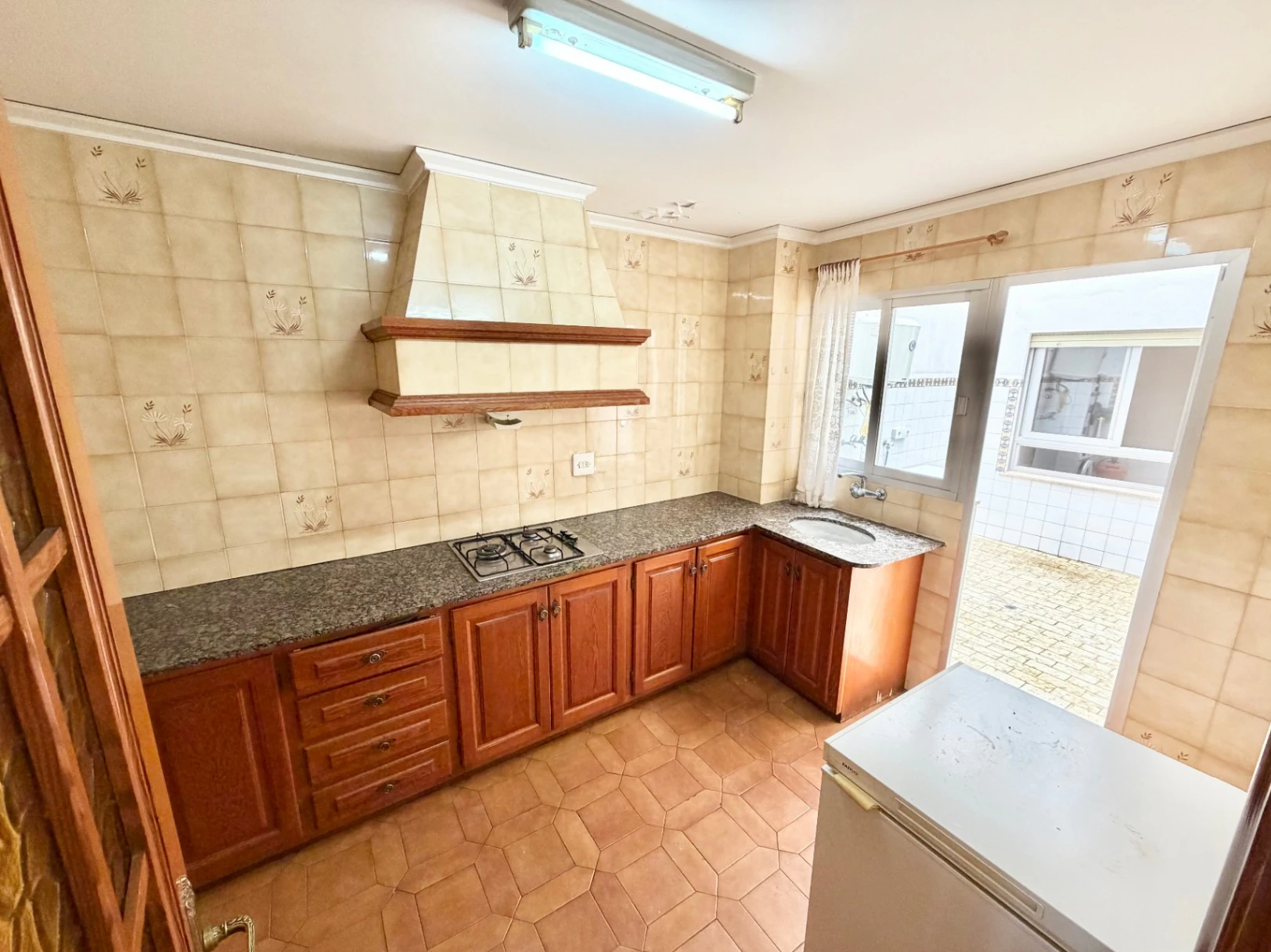 Maison de village avec un grand potentiel pour 3 logements et une terrasse panoramique.