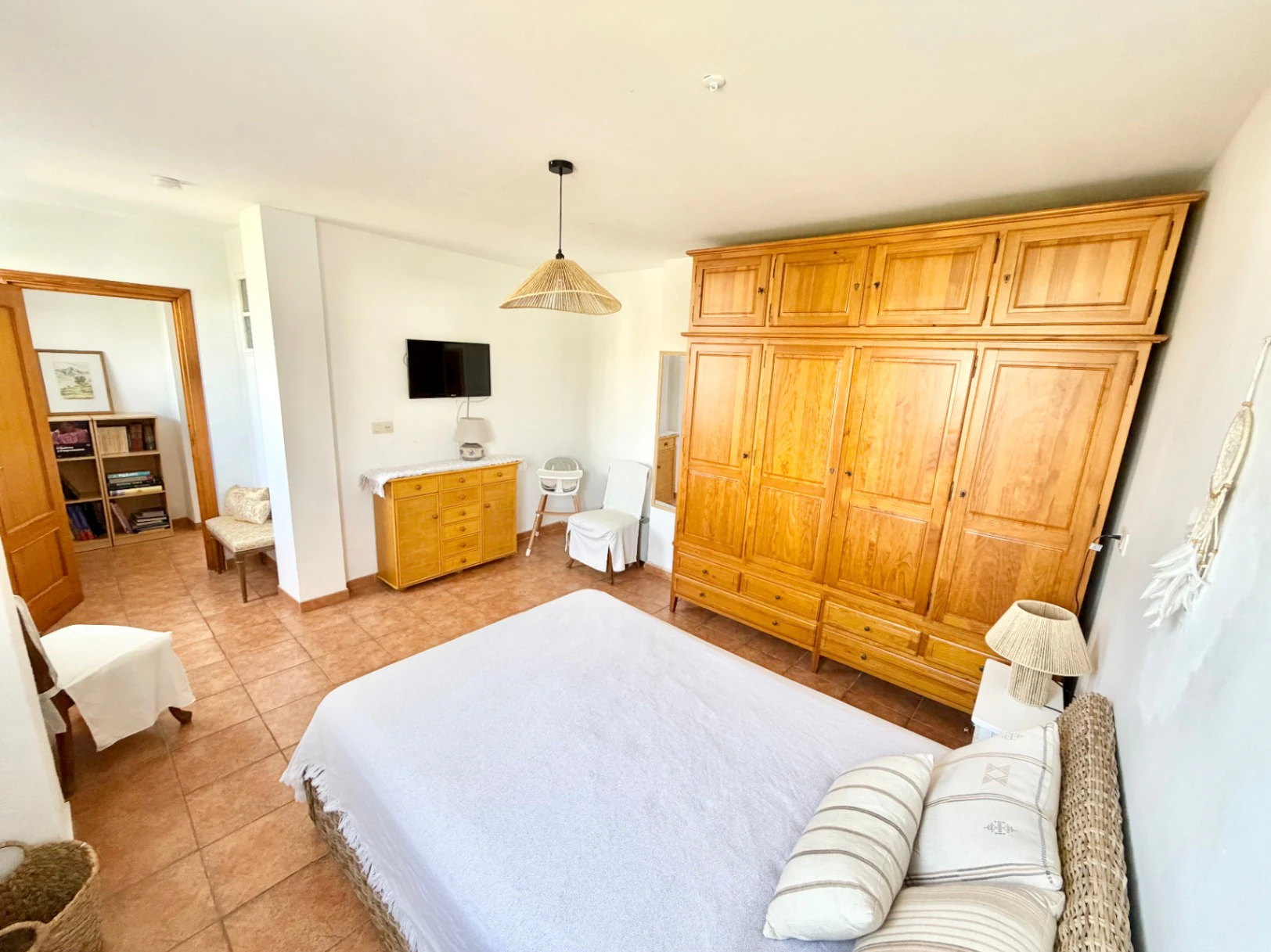 Exclusiva casa de campo en Pego: vistas 360° al mar y la montaña a un paso del pueblo