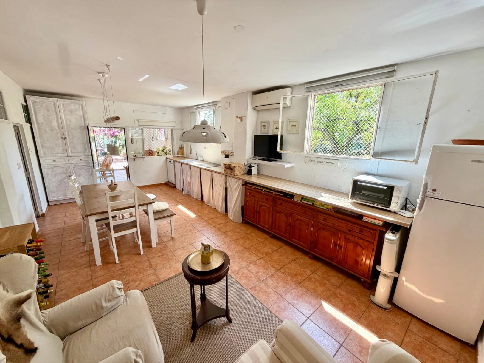 Maison de campagne exclusive à Pego : vues à 360° sur la mer et la montagne, à un pas du village.