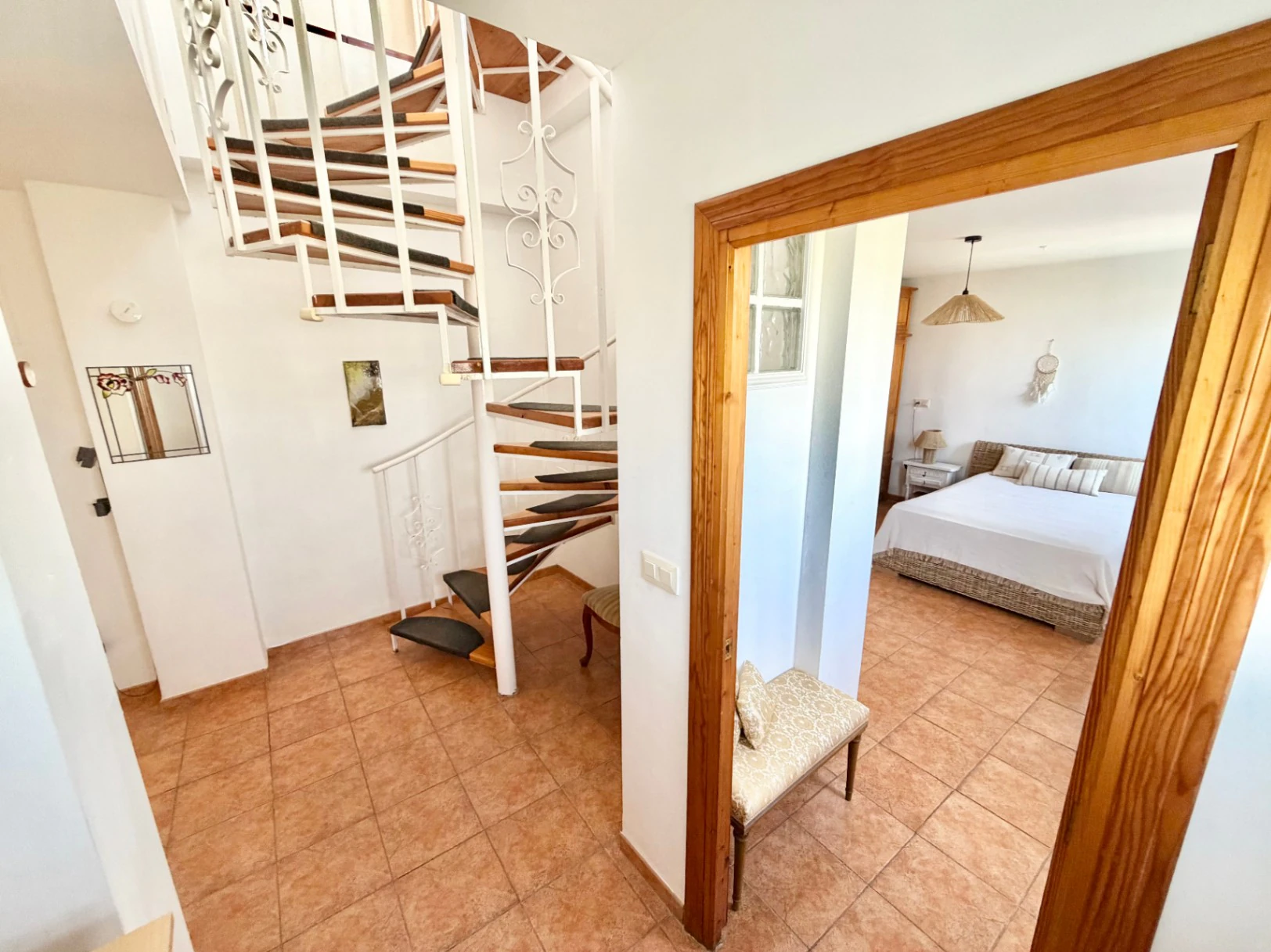 Maison de campagne exclusive à Pego : vues à 360° sur la mer et la montagne, à un pas du village.