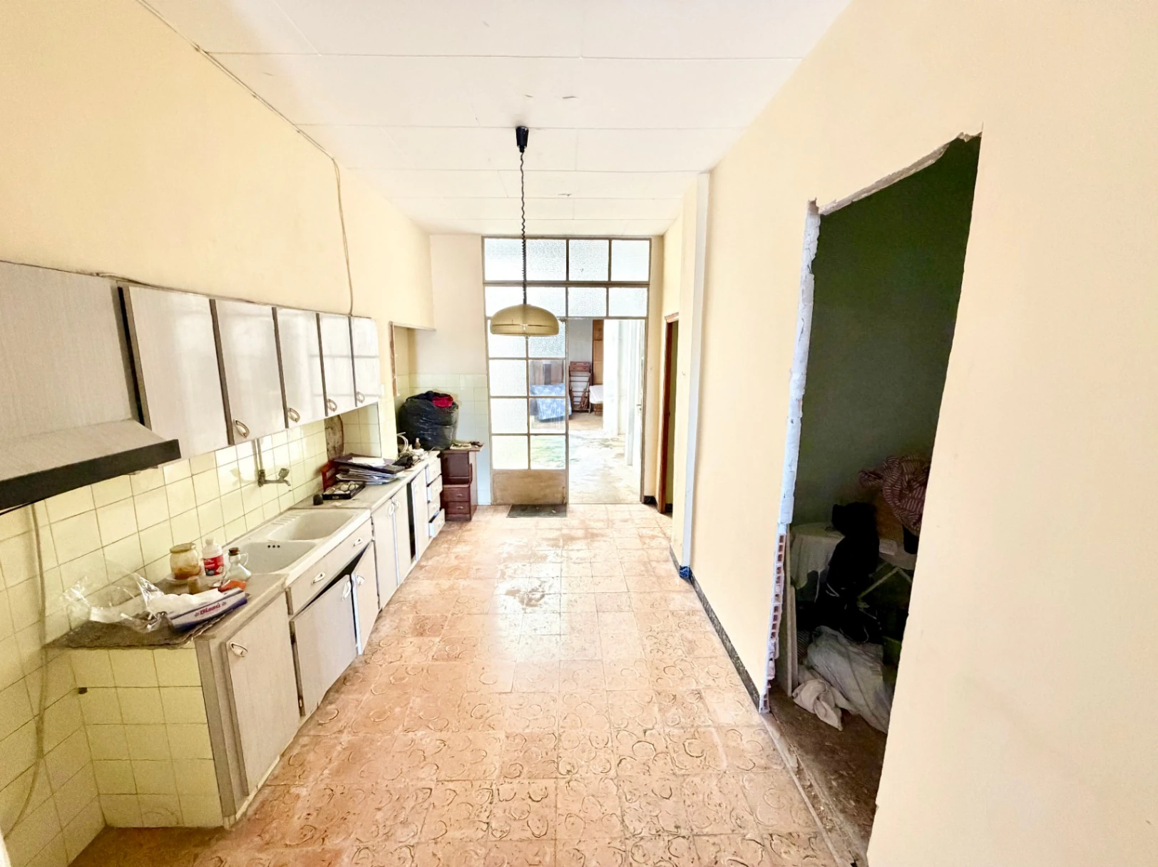 Casa de Pueblo con Gran Potencial para 3 Viviendas y Terraza Panorámica