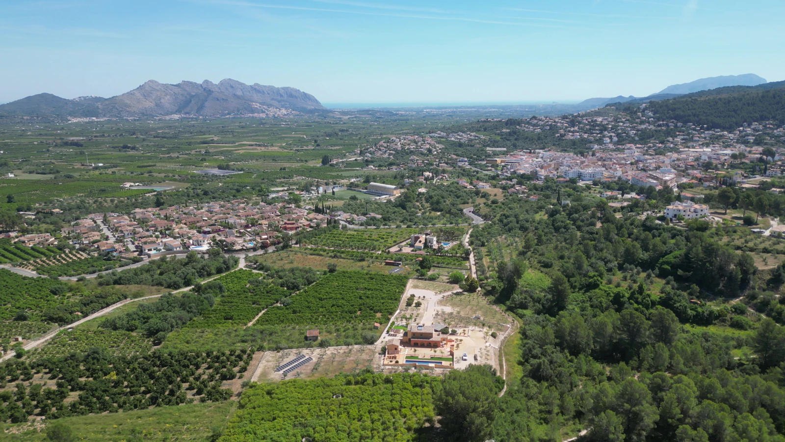 Un oasis de paz. Una propiedad de ensueño con un amplio terreno y total privacidad cerca de Denia, Oliva y Jávea.