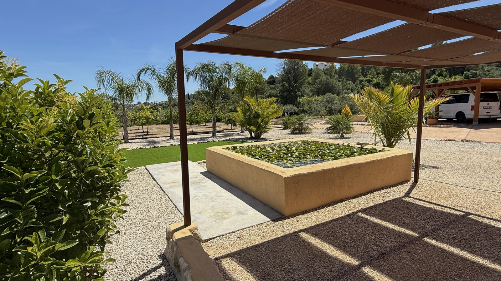 Un oasis de paz. Una propiedad de ensueño con un amplio terreno y total privacidad cerca de Denia, Oliva y Jávea.