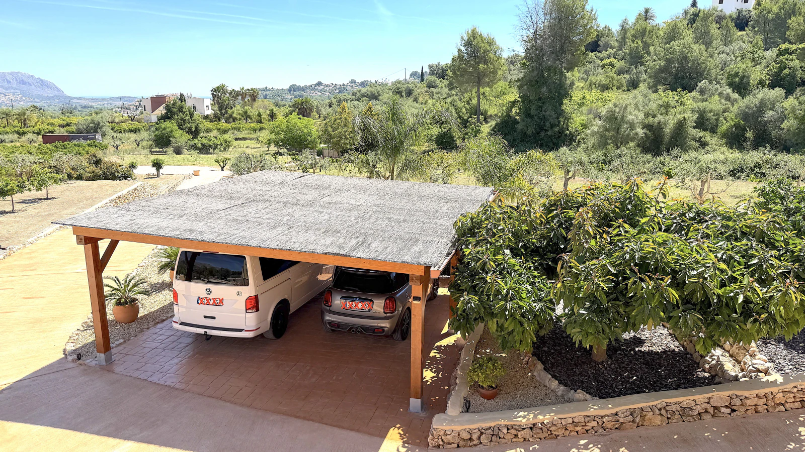 Un oasis de paz. Una propiedad de ensueño con un amplio terreno y total privacidad cerca de Denia, Oliva y Jávea.