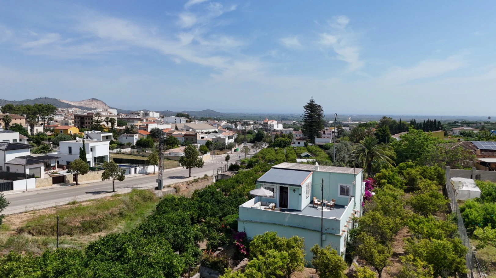 Exclusiva casa de campo en Pego: vistas 360° al mar y la montaña a un paso del pueblo