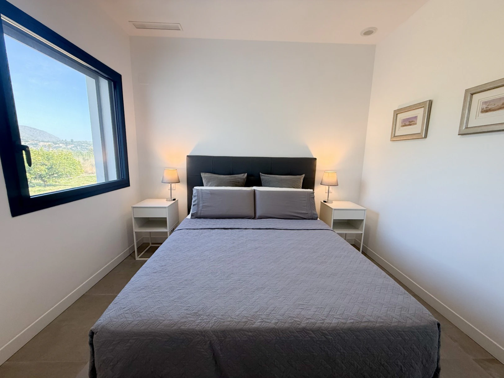Villa moderna 100% legal, Calificación Energética A y gran parcela en Tormos