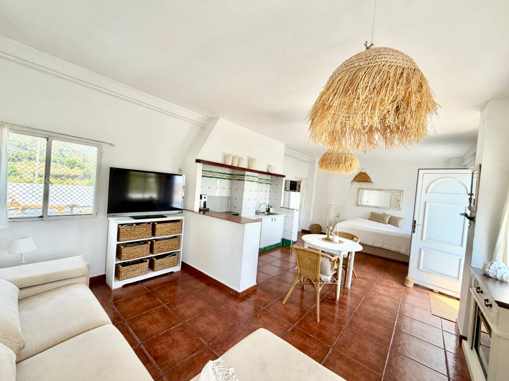 Exclusiva casa de campo en Pego: vistas 360° al mar y la montaña a un paso del pueblo