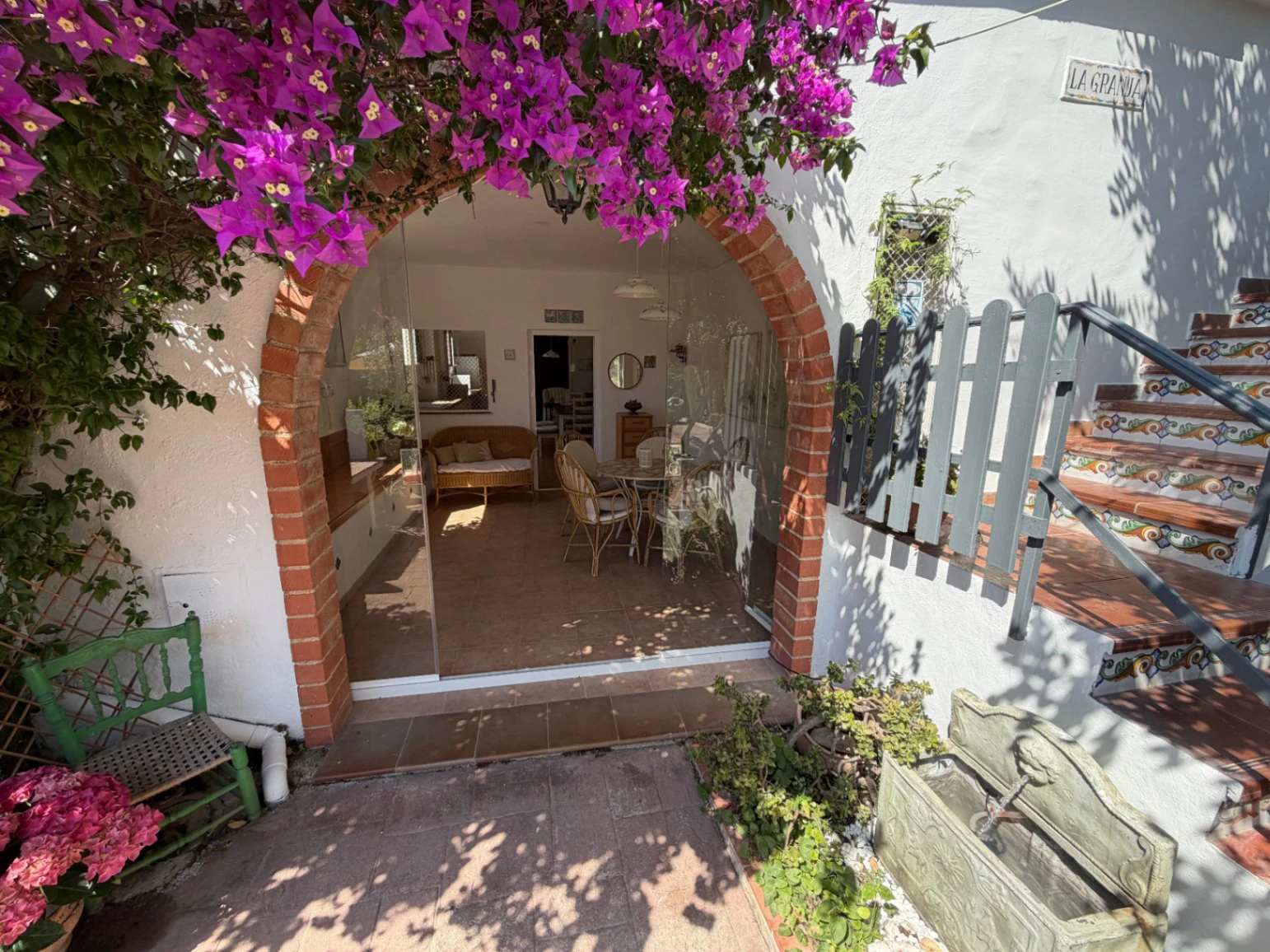 Exclusiva casa de campo en Pego: vistas 360° al mar y la montaña a un paso del pueblo
