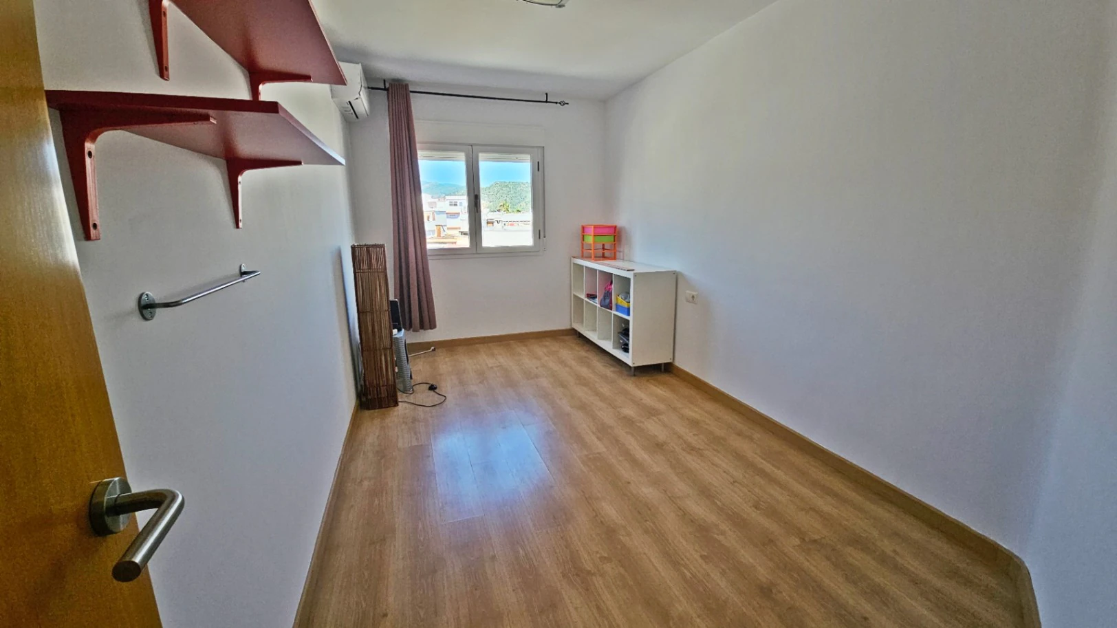 Piso en venta de 2 habitaciones en el centro de Pego, Alicante
