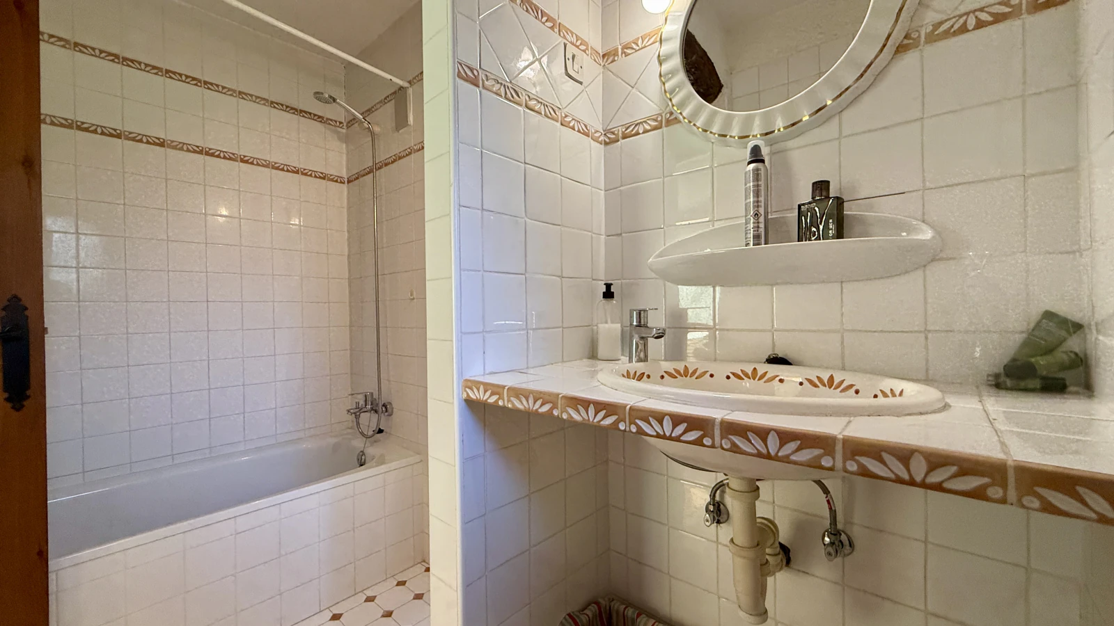 Exclusiva Villa con Piscina y Acabados de Alta Calidad en Monte Pego
