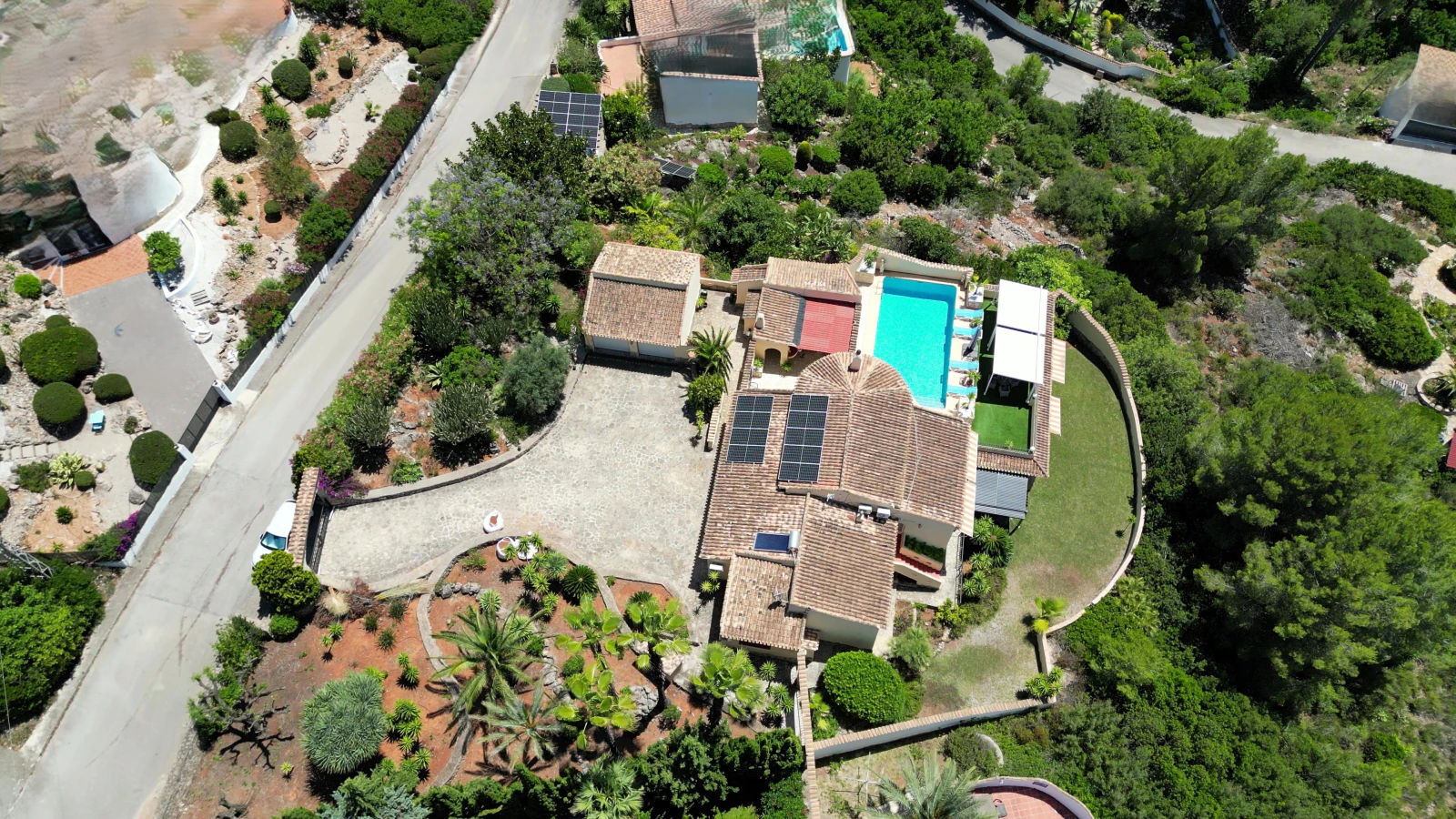 Exclusiva Villa con Piscina y Acabados de Alta Calidad en Monte Pego
