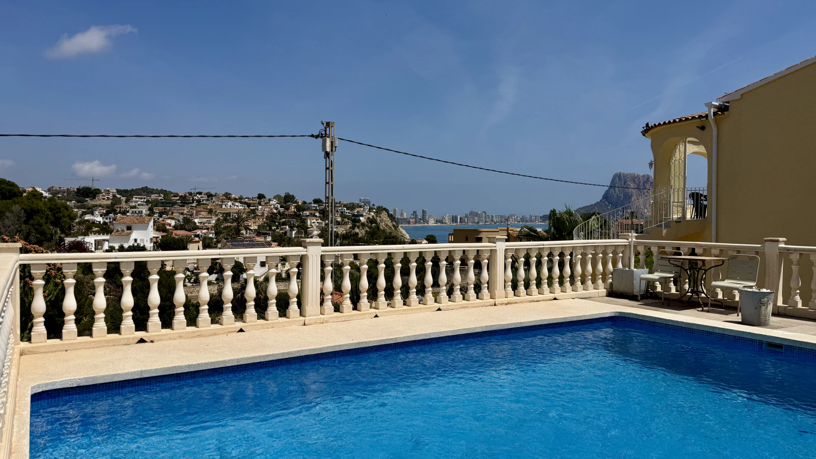 Villa avec vue sur la mer dans un excellent emplacement à Calpe