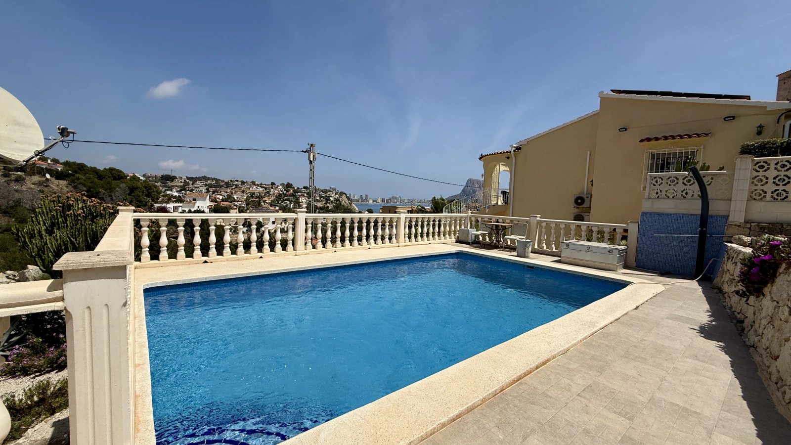Villa avec vue sur la mer dans un excellent emplacement à Calpe
