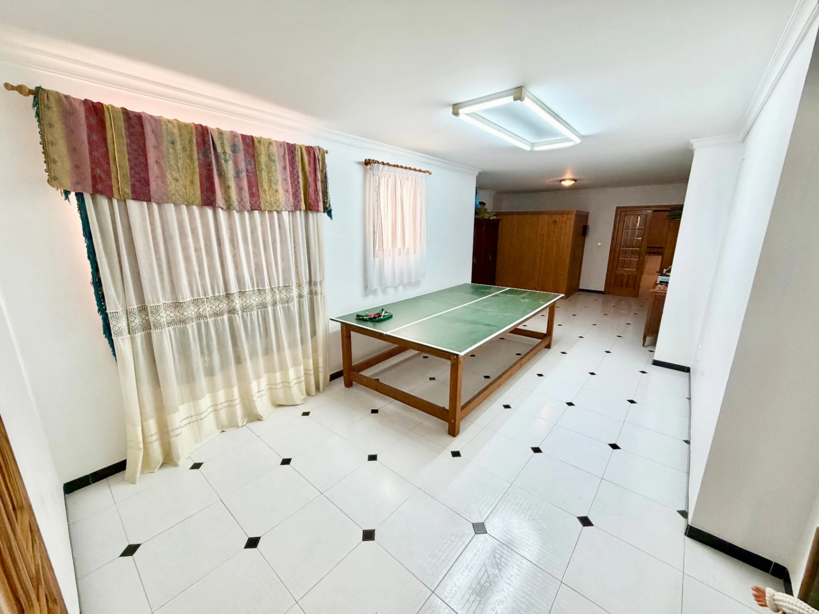 Casa de pueblo señorial en el centro de Pego: Espacio, privacidad y un oasis exclusivo