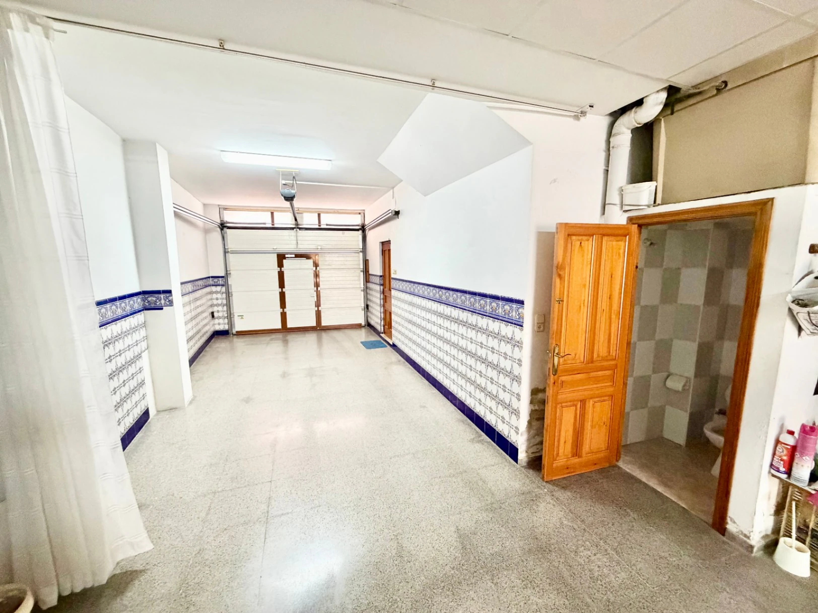 Casa de pueblo señorial en el centro de Pego: Espacio, privacidad y un oasis exclusivo