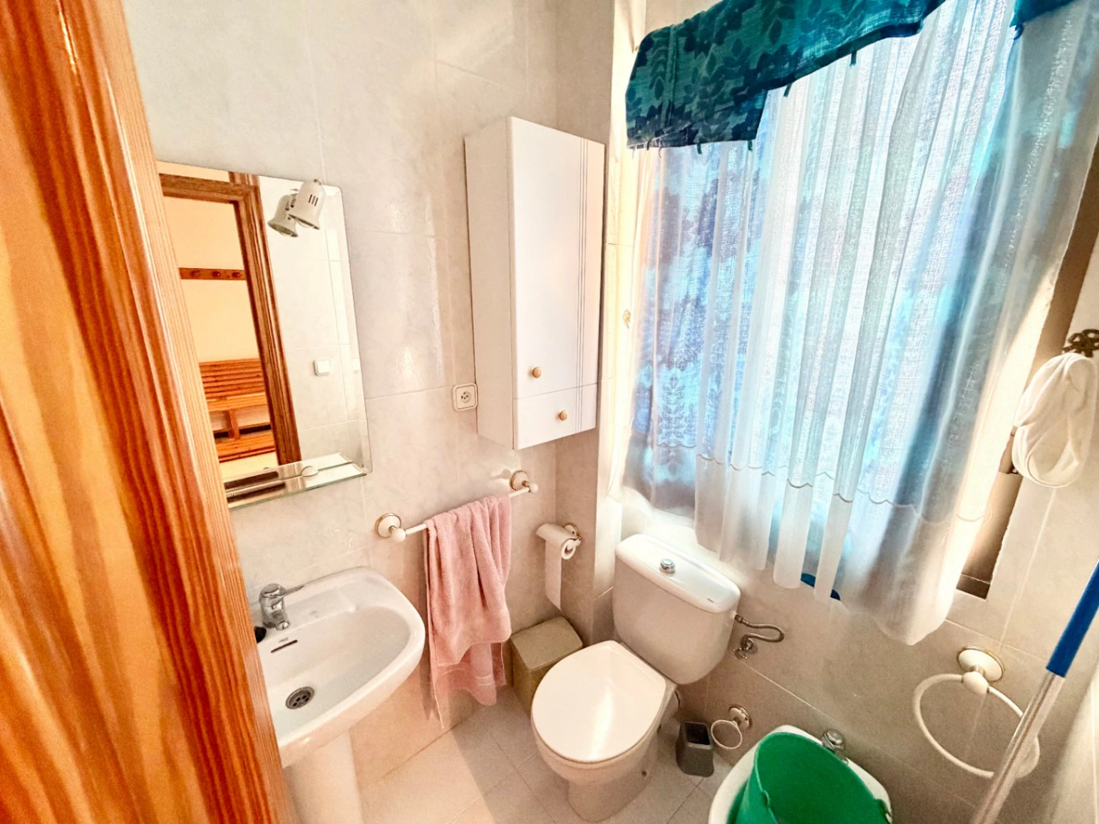 Casa de pueblo señorial en el centro de Pego: Espacio, privacidad y un oasis exclusivo