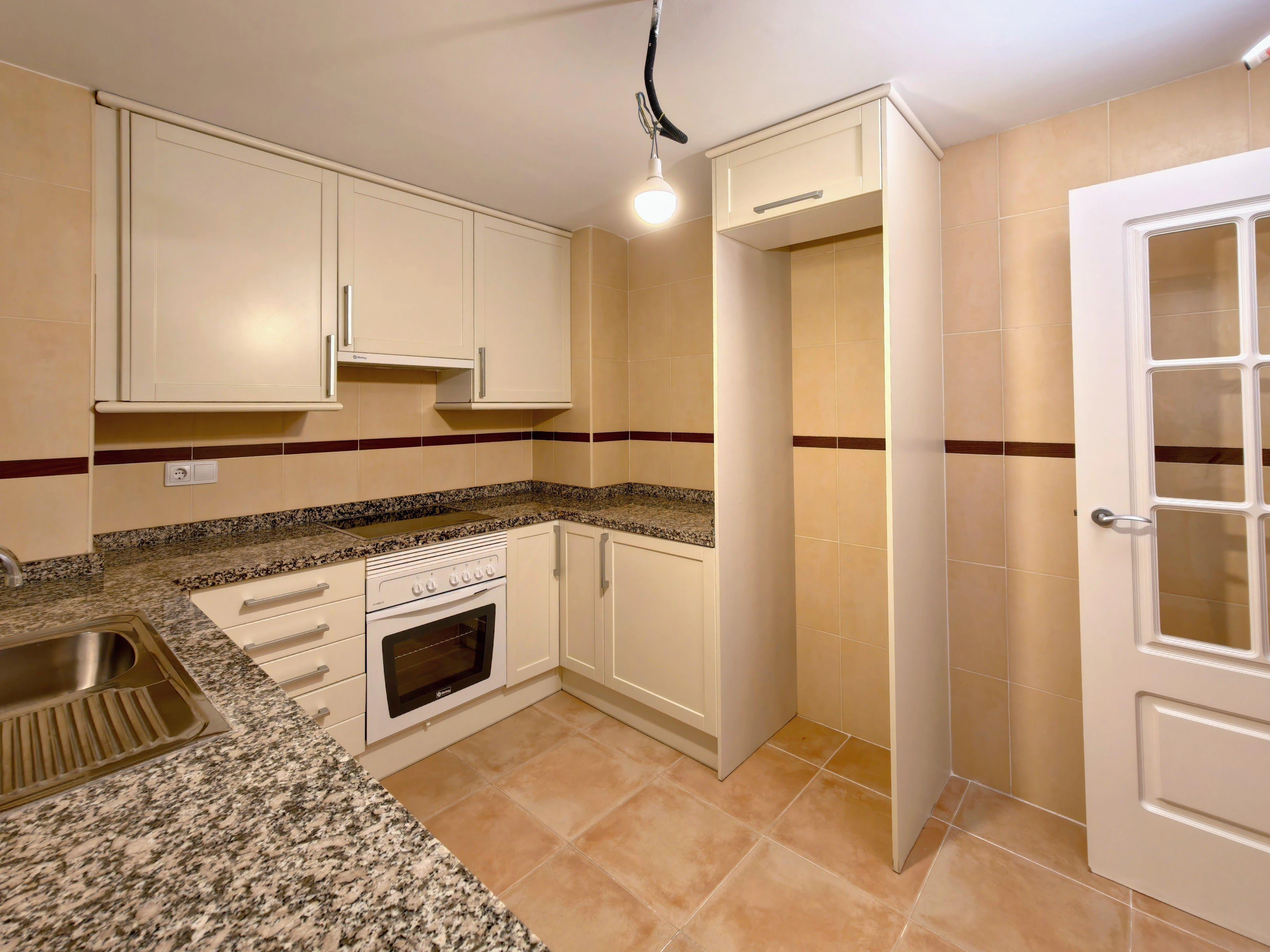 Apartament na sprzedaż w Altea Hills z 3 sypialniami i wspólnym basenem.