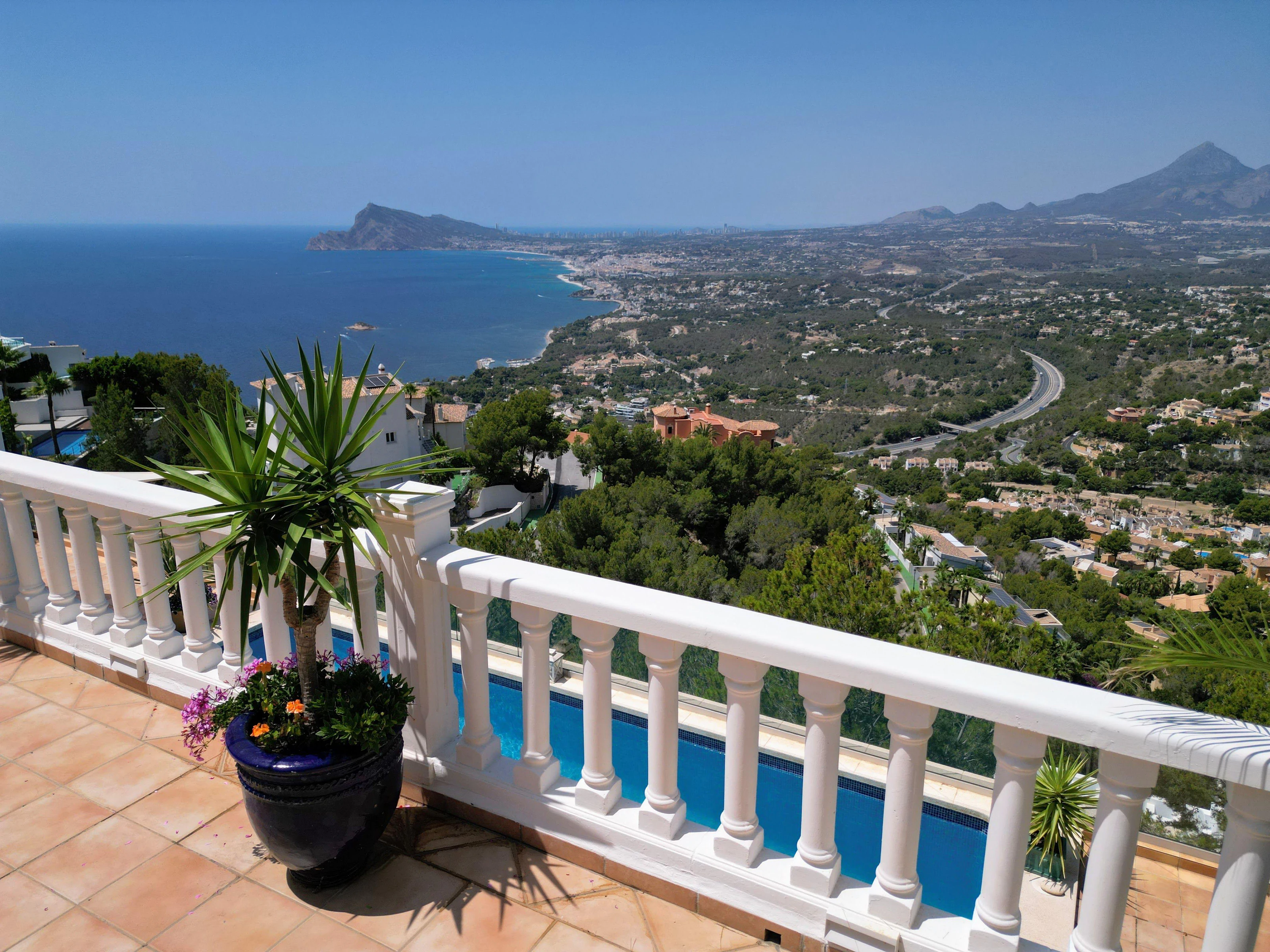 Chalet à vendre à Altea Hills : 4 chambres, piscine privée