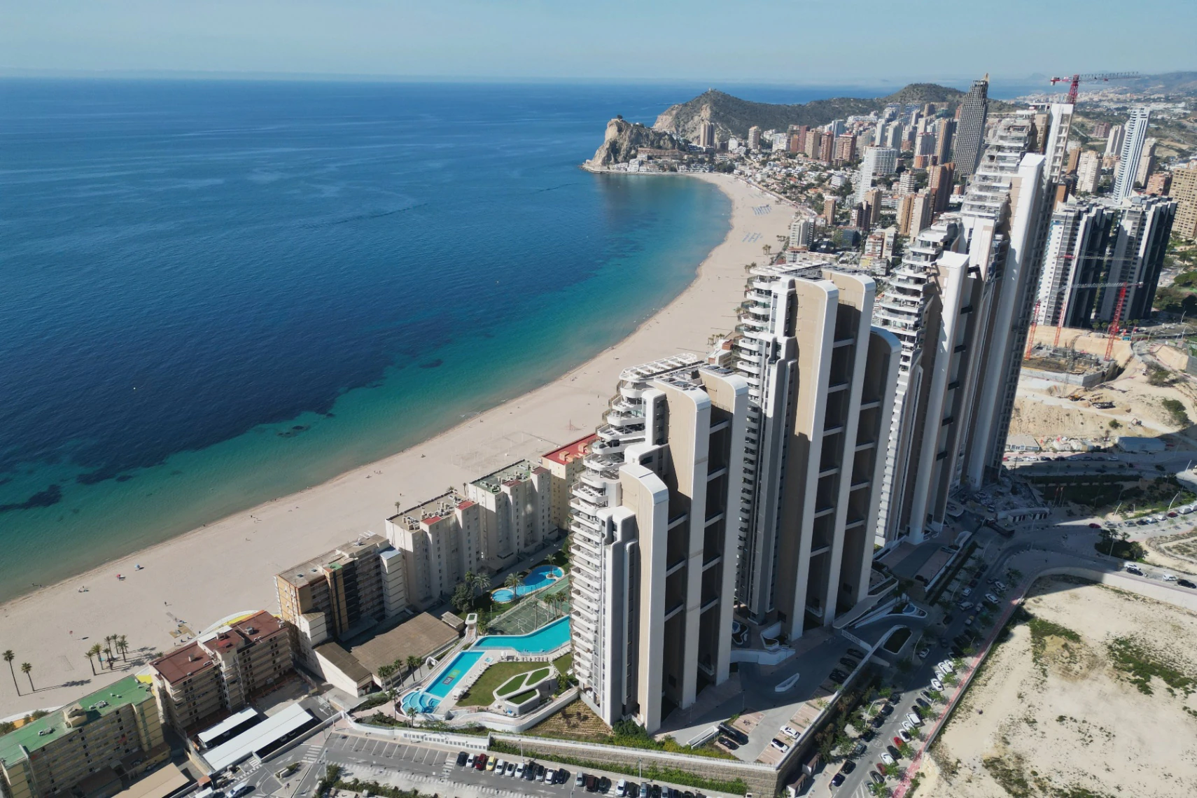 Dachgeschosswohnung zum Verkauf in Benidorm mit 3 Schlafzimmern und beheiztem Pool.