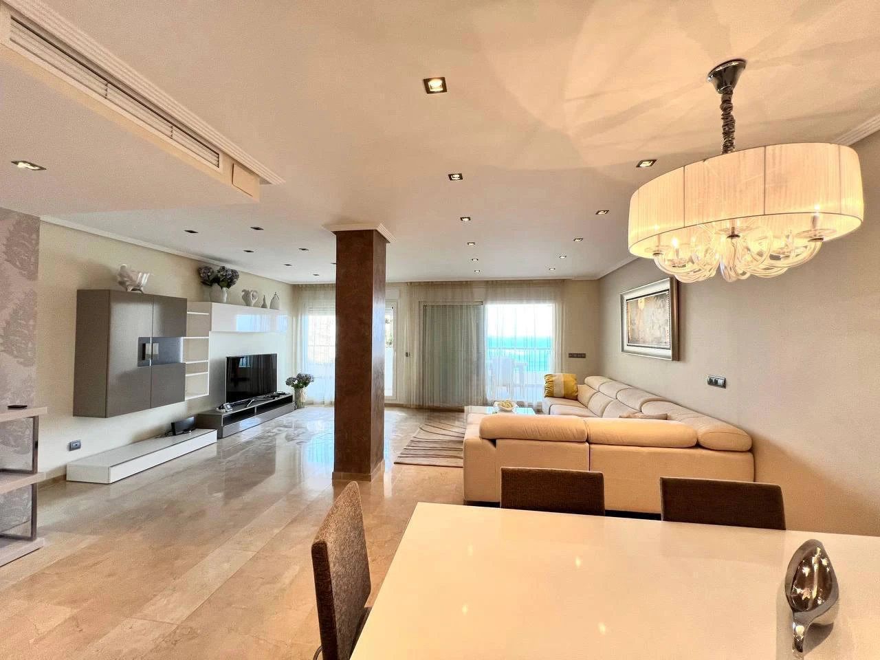 Luxuswohnung in erster Meereslinie in Mascarat, Altea