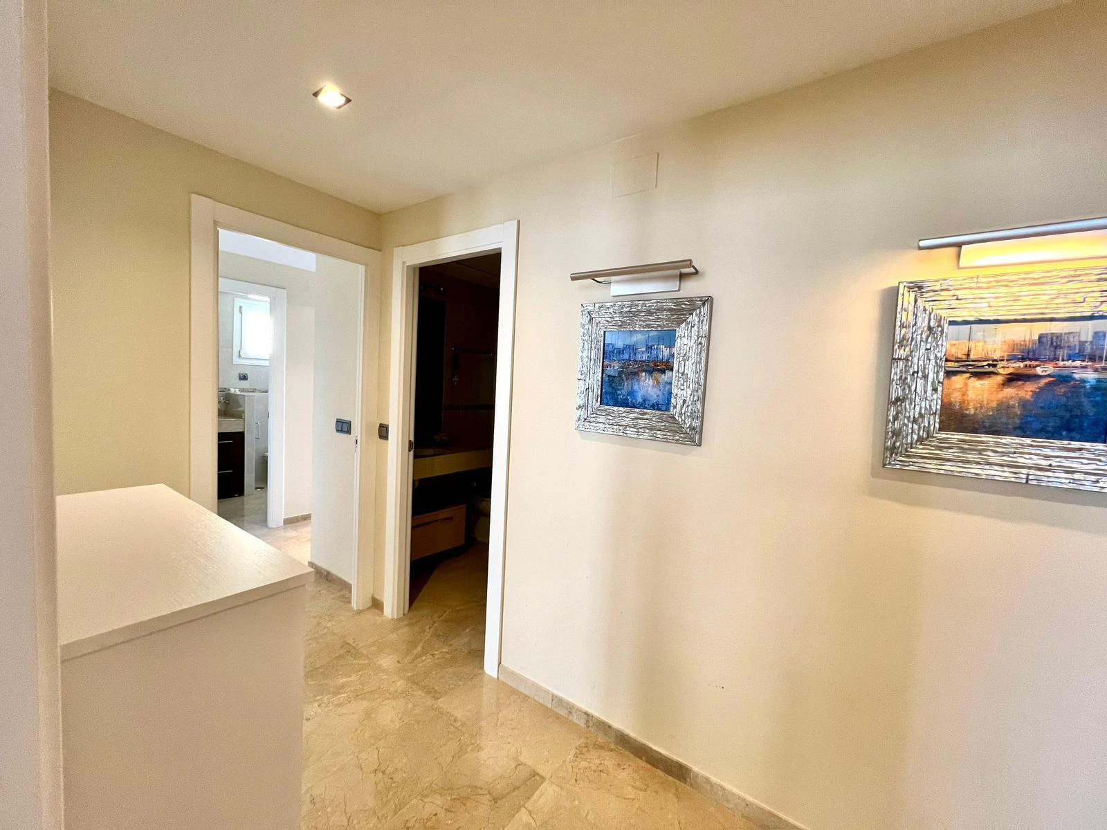 Luxuswohnung in erster Meereslinie in Mascarat, Altea
