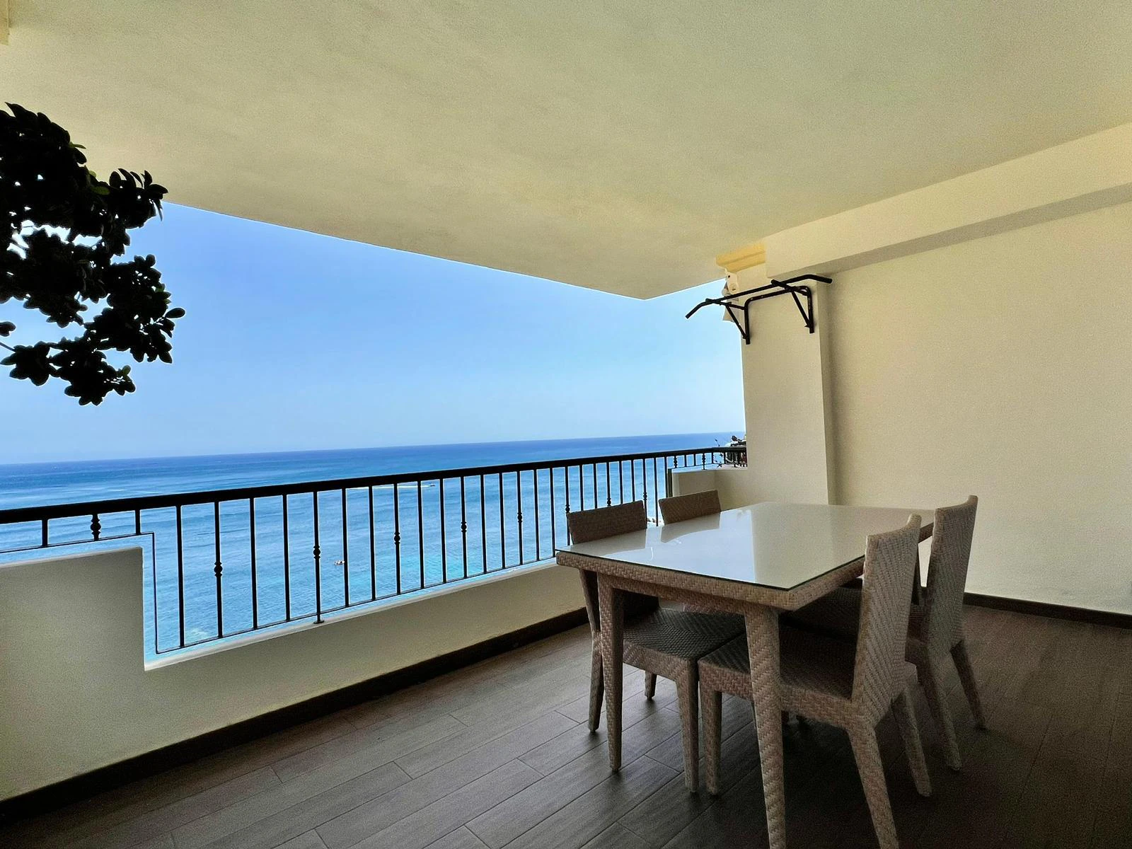 Luxuswohnung in erster Meereslinie in Mascarat, Altea
