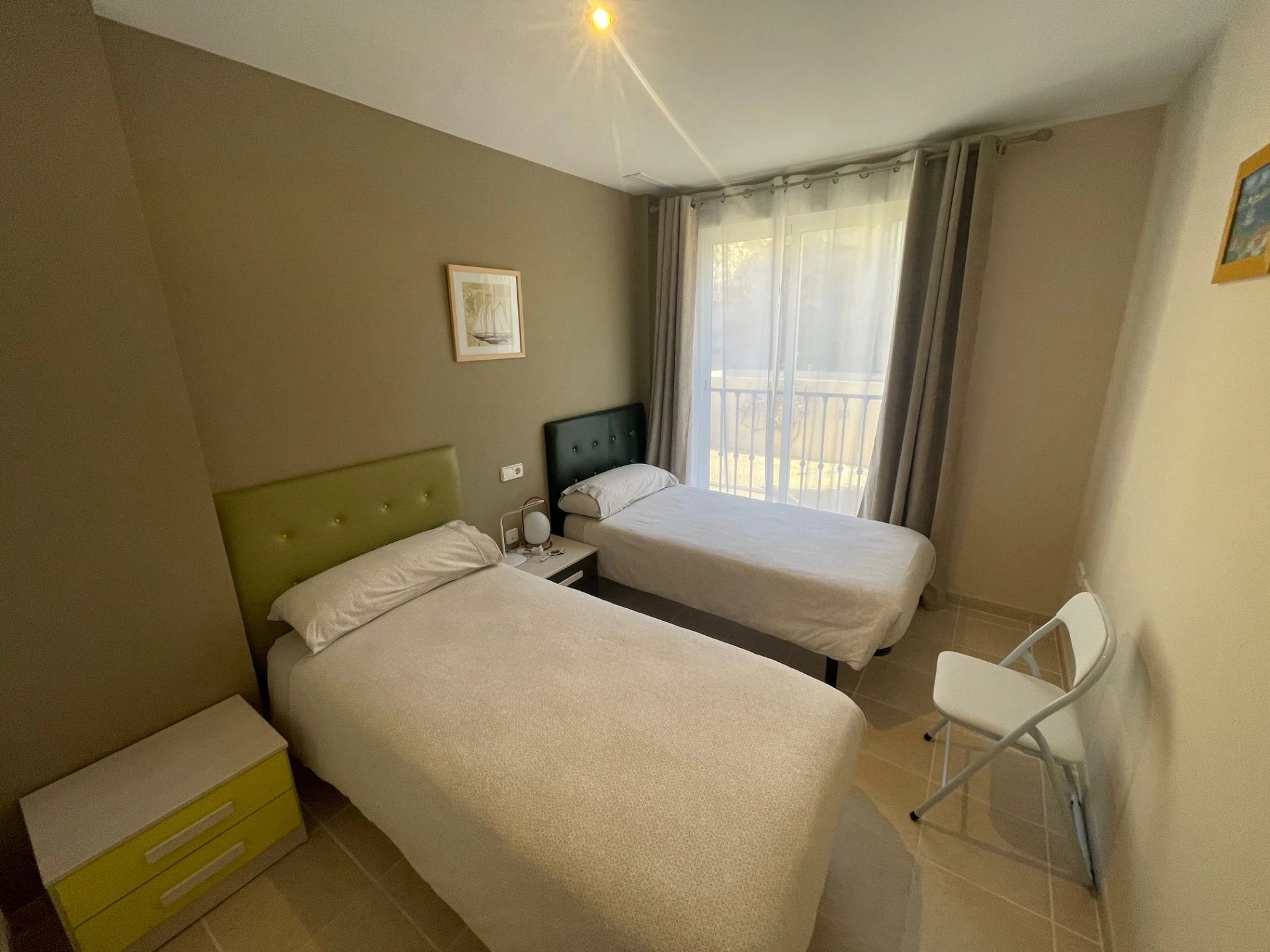 Sea View 2-Bedroom Apartment for Sale in Mascarat near Marina Greenwich