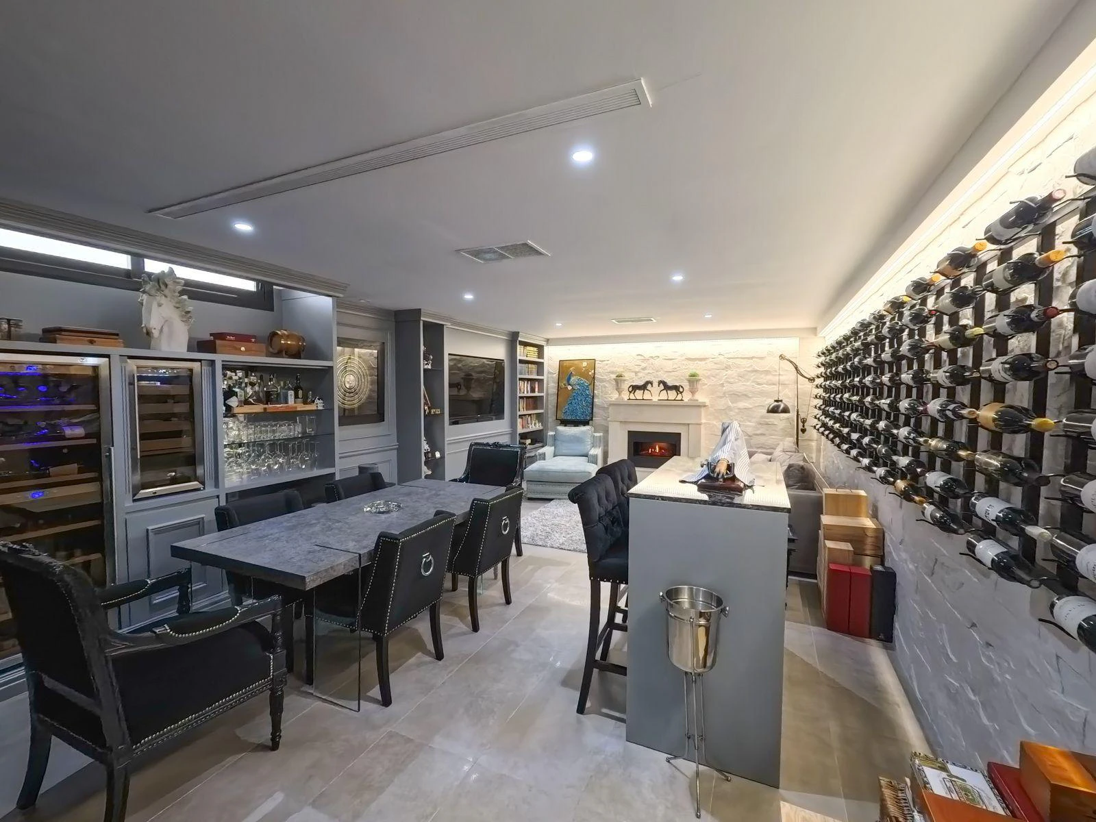Chalet for sale in Finestrat, Sierra Cortina: 4 bedrooms, private pool.