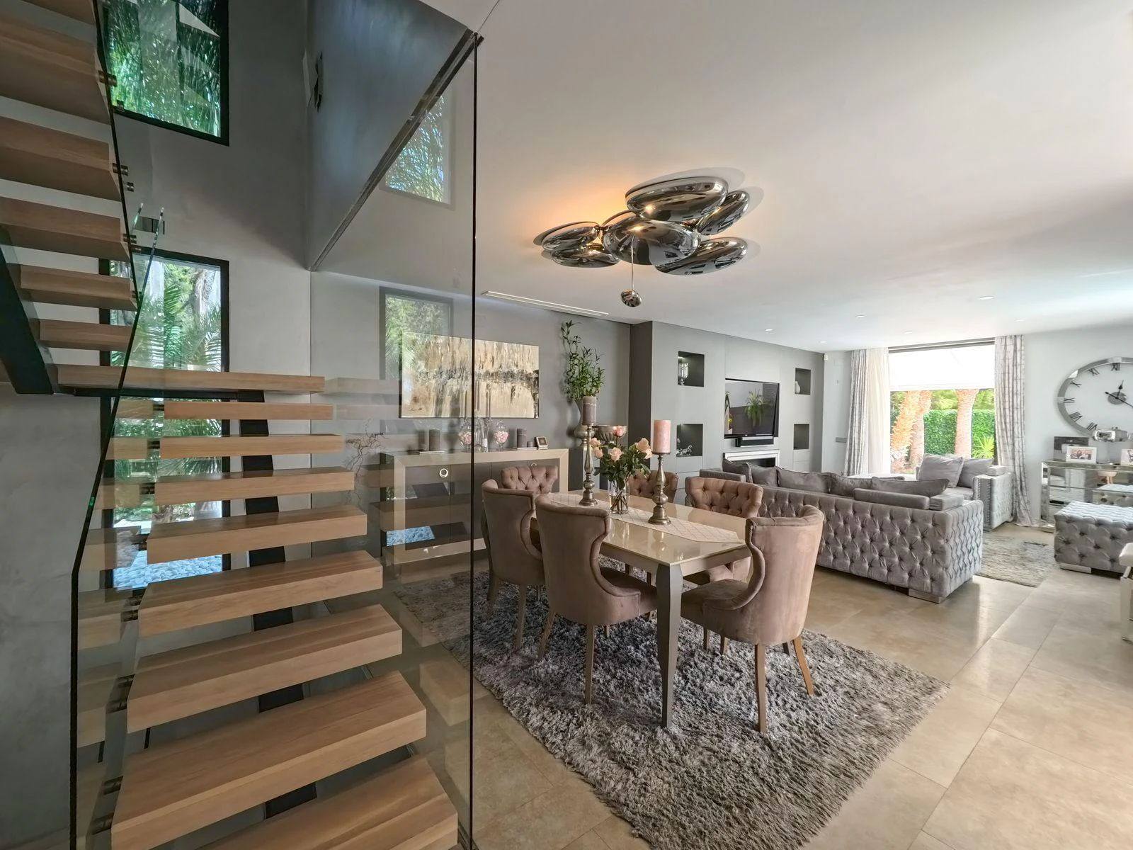 Chalet for sale in Finestrat, Sierra Cortina: 4 bedrooms, private pool.