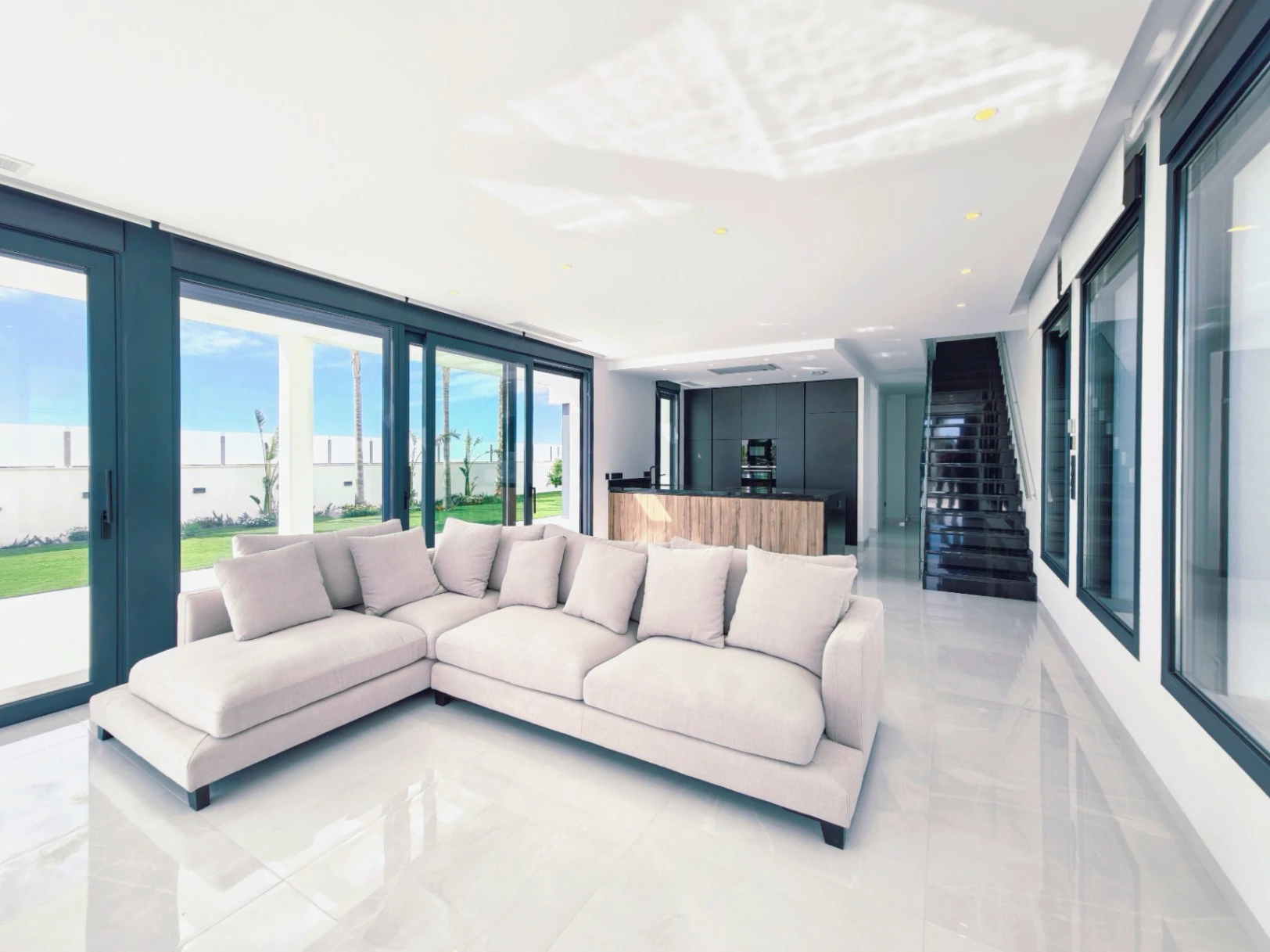 Moderne Villa in Sierra Cortina – Komfort, Design und Top-Lage an der Costa Blanca