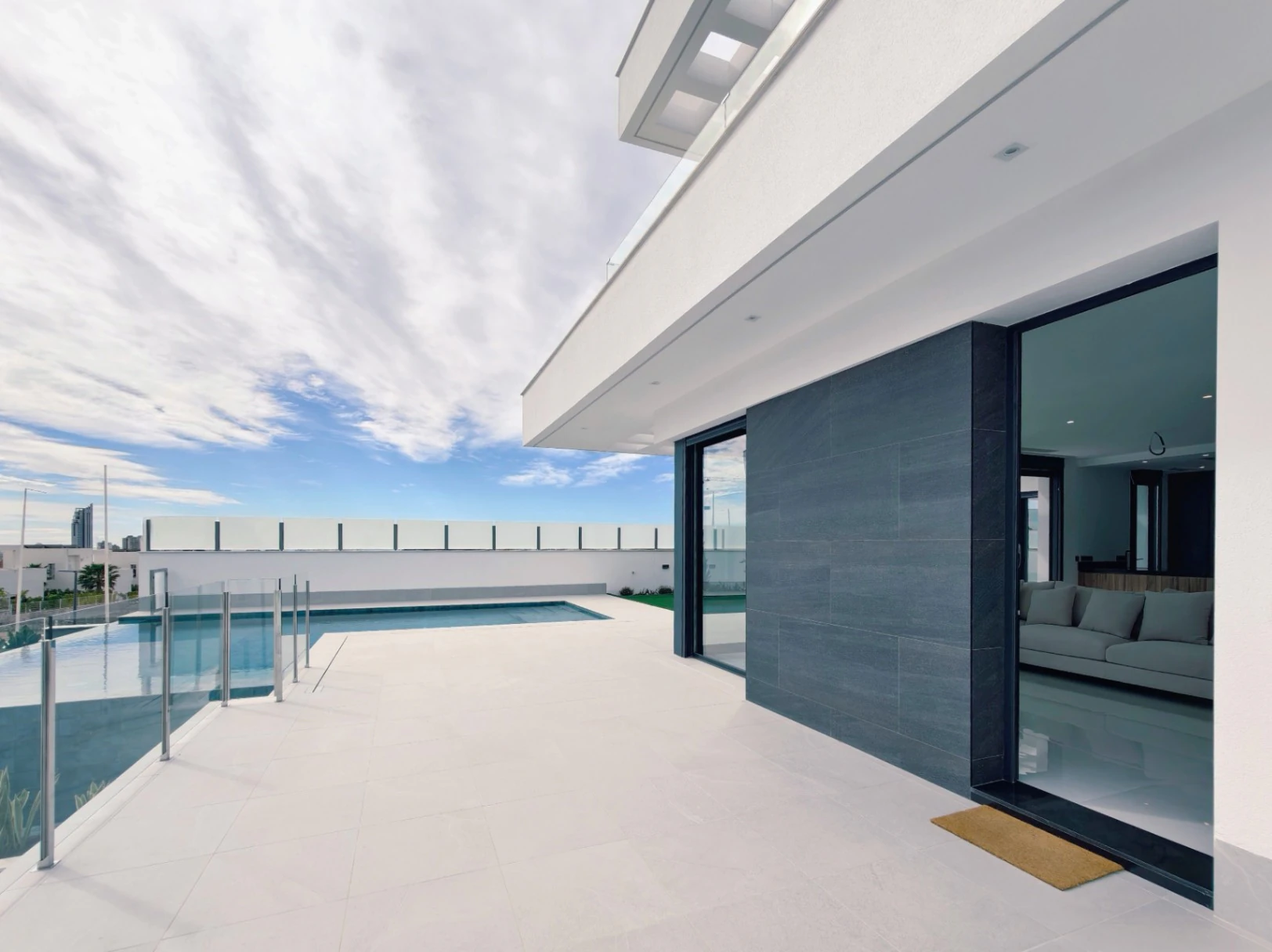 Moderne Villa in Sierra Cortina – Komfort, Design und Top-Lage an der Costa Blanca