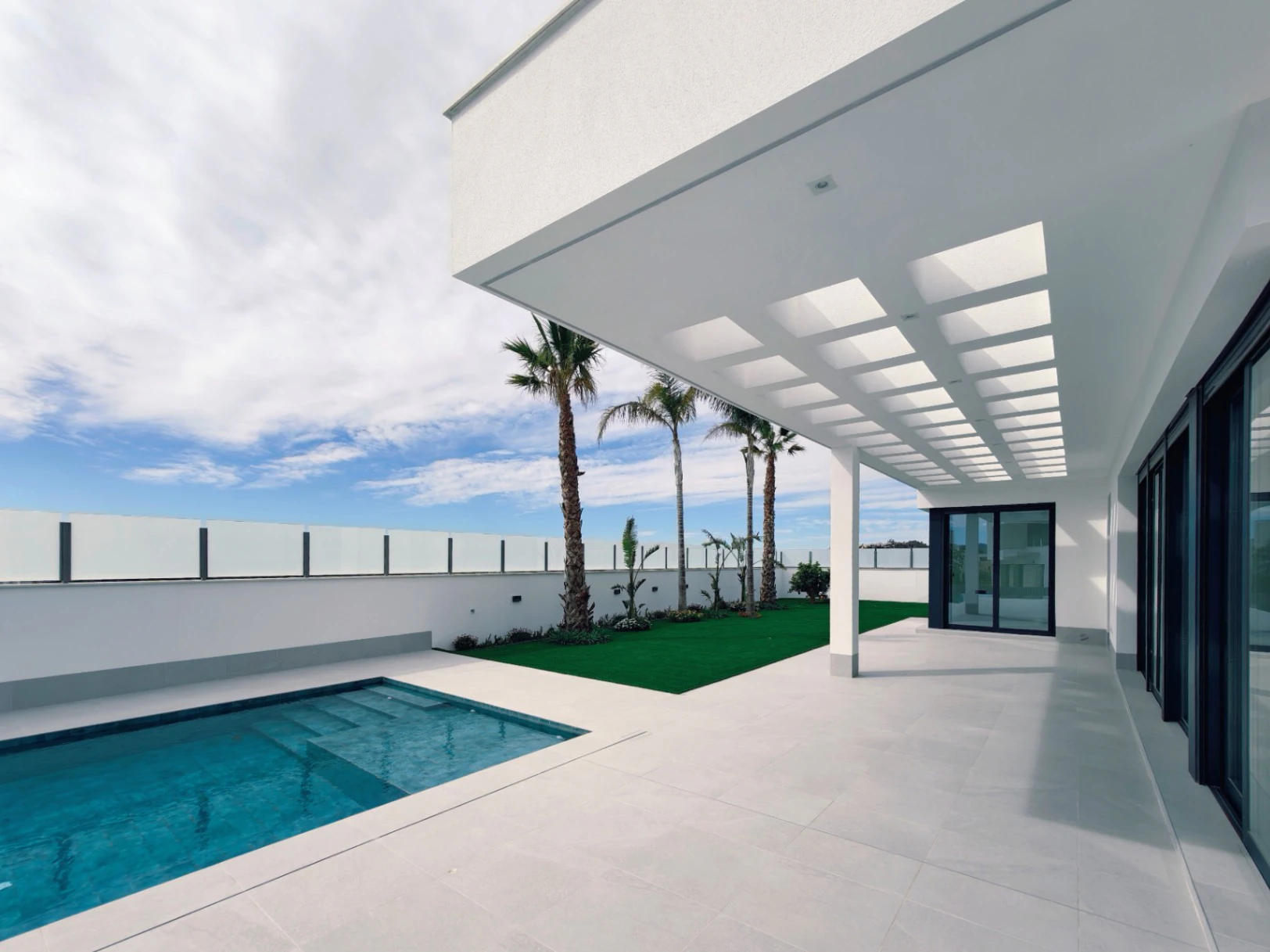 Moderne Villa in Sierra Cortina – Komfort, Design und Top-Lage an der Costa Blanca