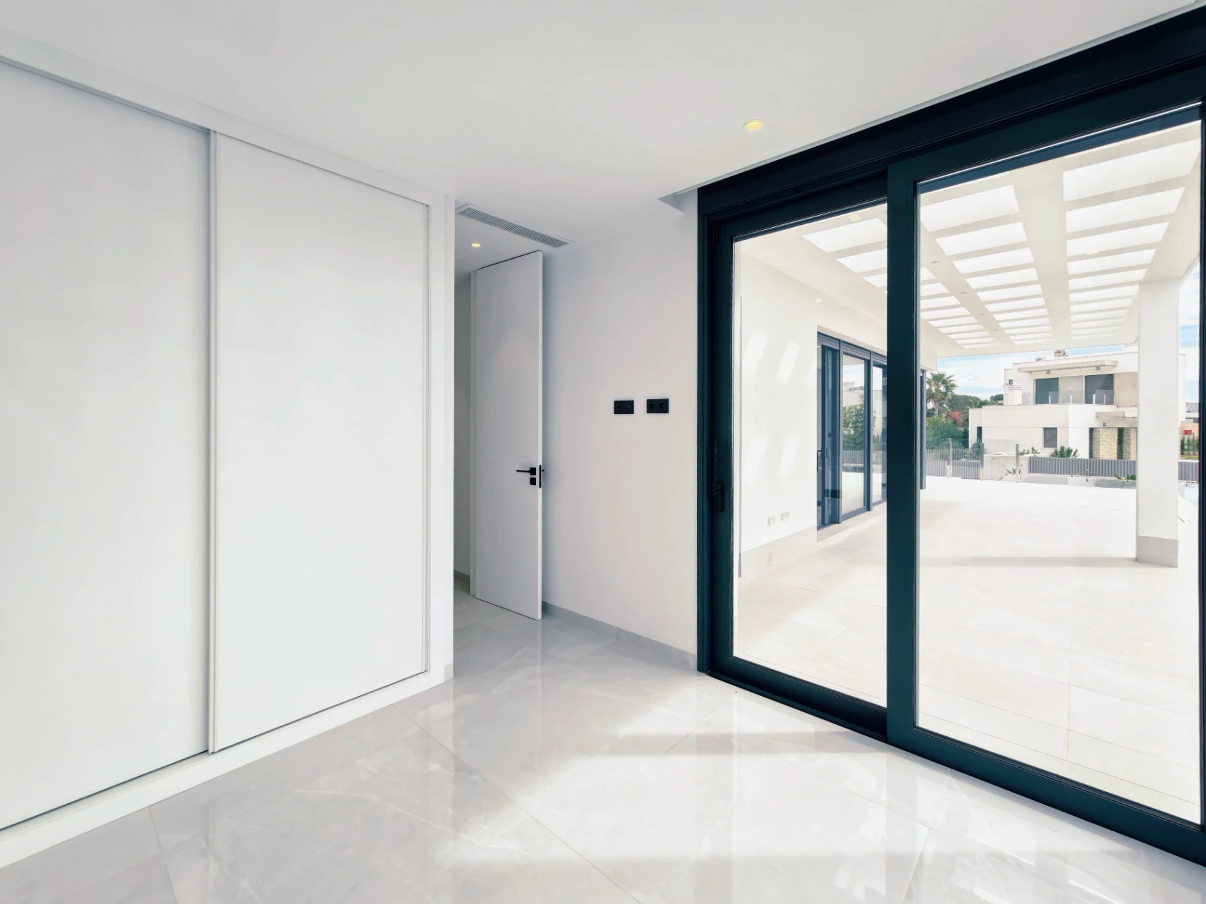 Moderne Villa in Sierra Cortina – Komfort, Design und Top-Lage an der Costa Blanca