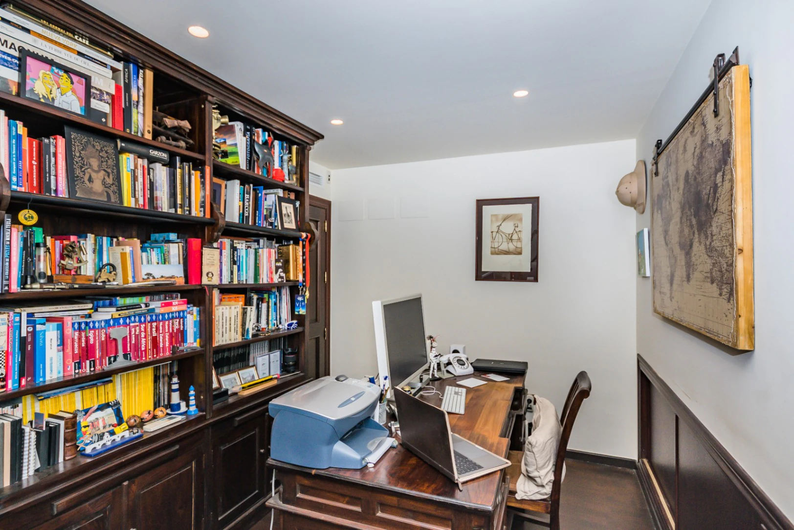 Luxury apartment for sale with 3 bedrooms and 3 bathrooms frontline in Benidorm.