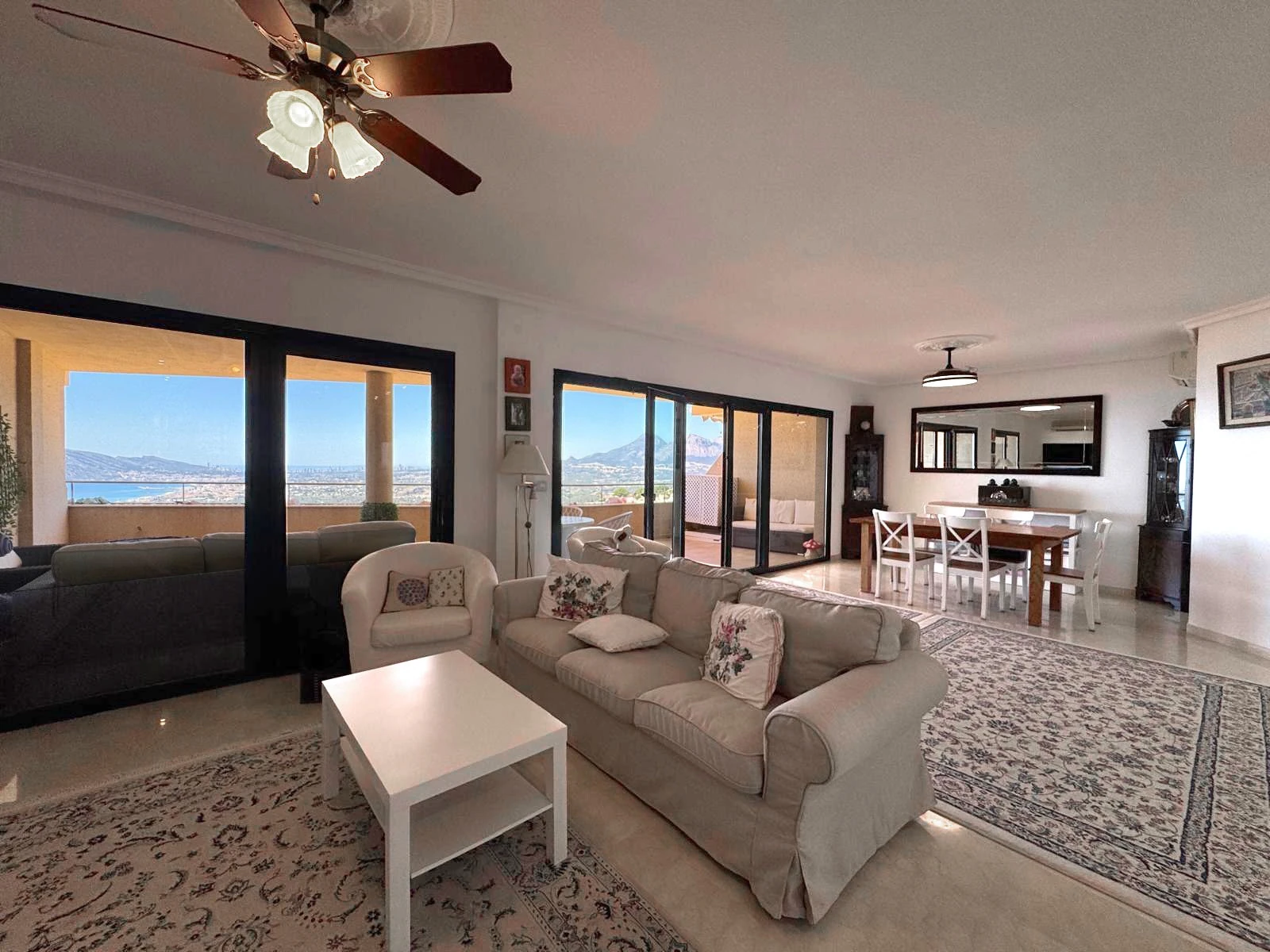 Penthouse mit Panoramablick auf das Meer in Altea zu verkaufen – exklusive Immobilie an der nördlichen Costa Blanca