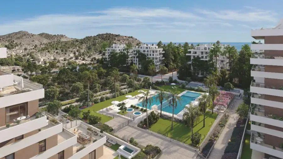 Apartment in Villajoyosa with 2 bedrooms and 2 bathrooms for sale.