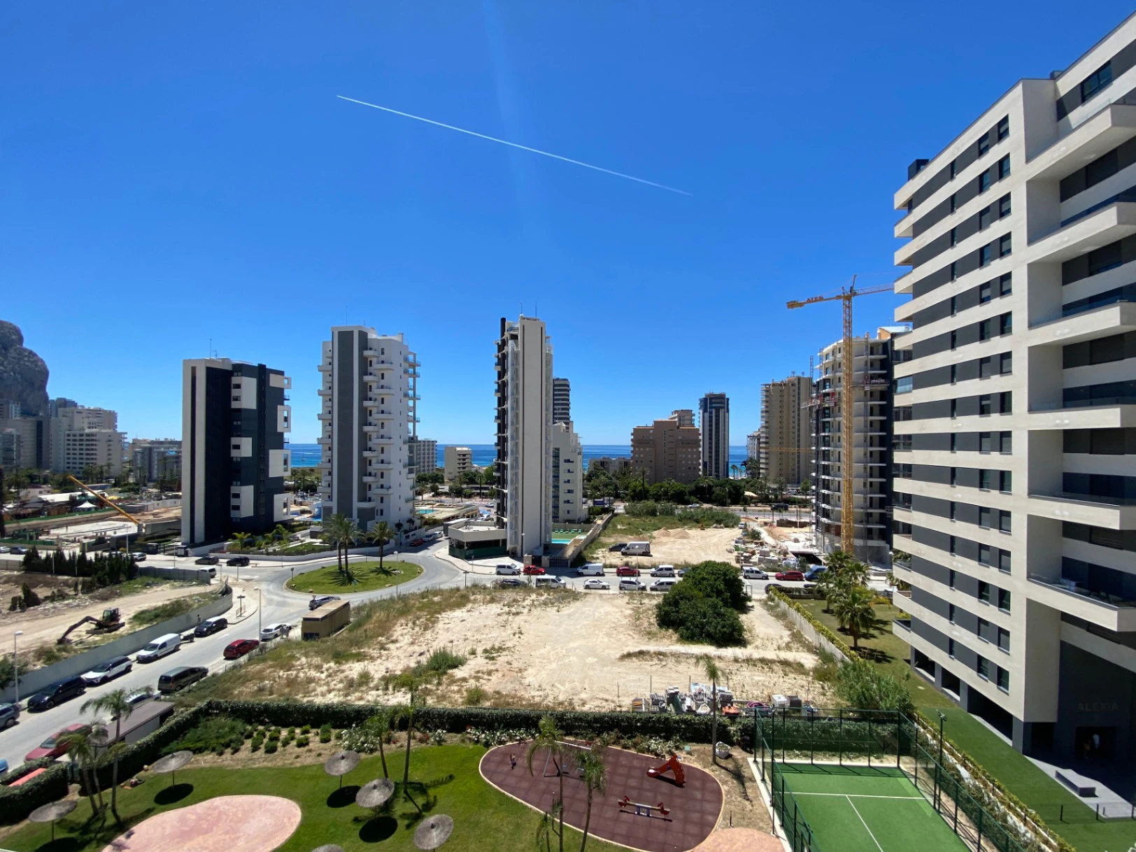Duplex Apartment for Sale in Calpe – Modern Property Just 200 Metres from the Sea on the Costa Blanca