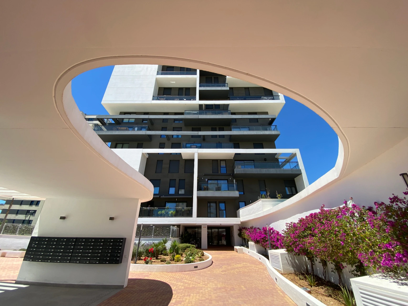 Duplex Apartment for Sale in Calpe – Modern Property Just 200 Metres from the Sea on the Costa Blanca