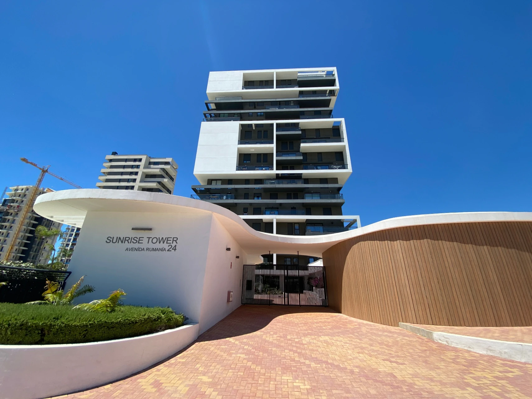 Duplex Apartment for Sale in Calpe – Modern Property Just 200 Metres from the Sea on the Costa Blanca