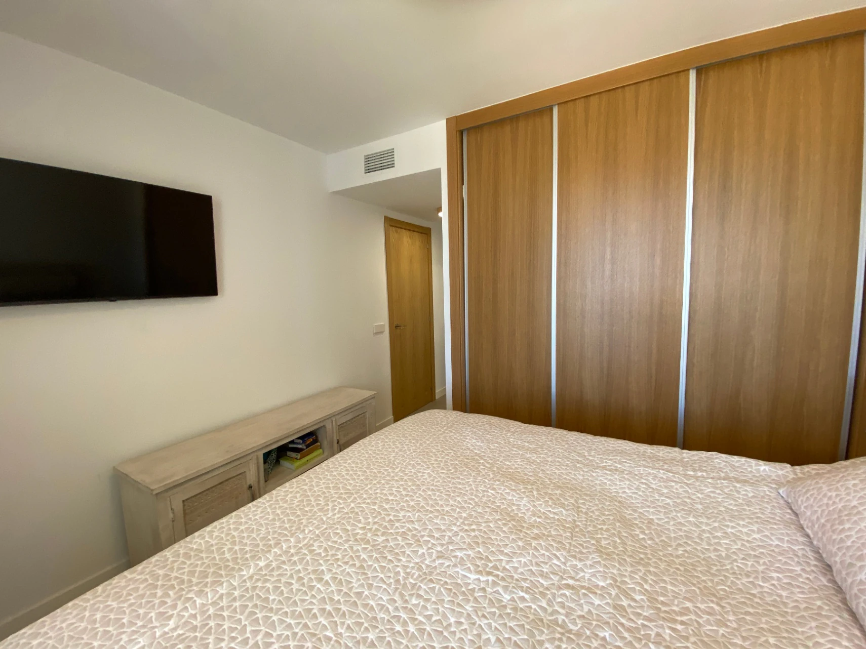 Duplex Apartment for Sale in Calpe – Modern Property Just 200 Metres from the Sea on the Costa Blanca