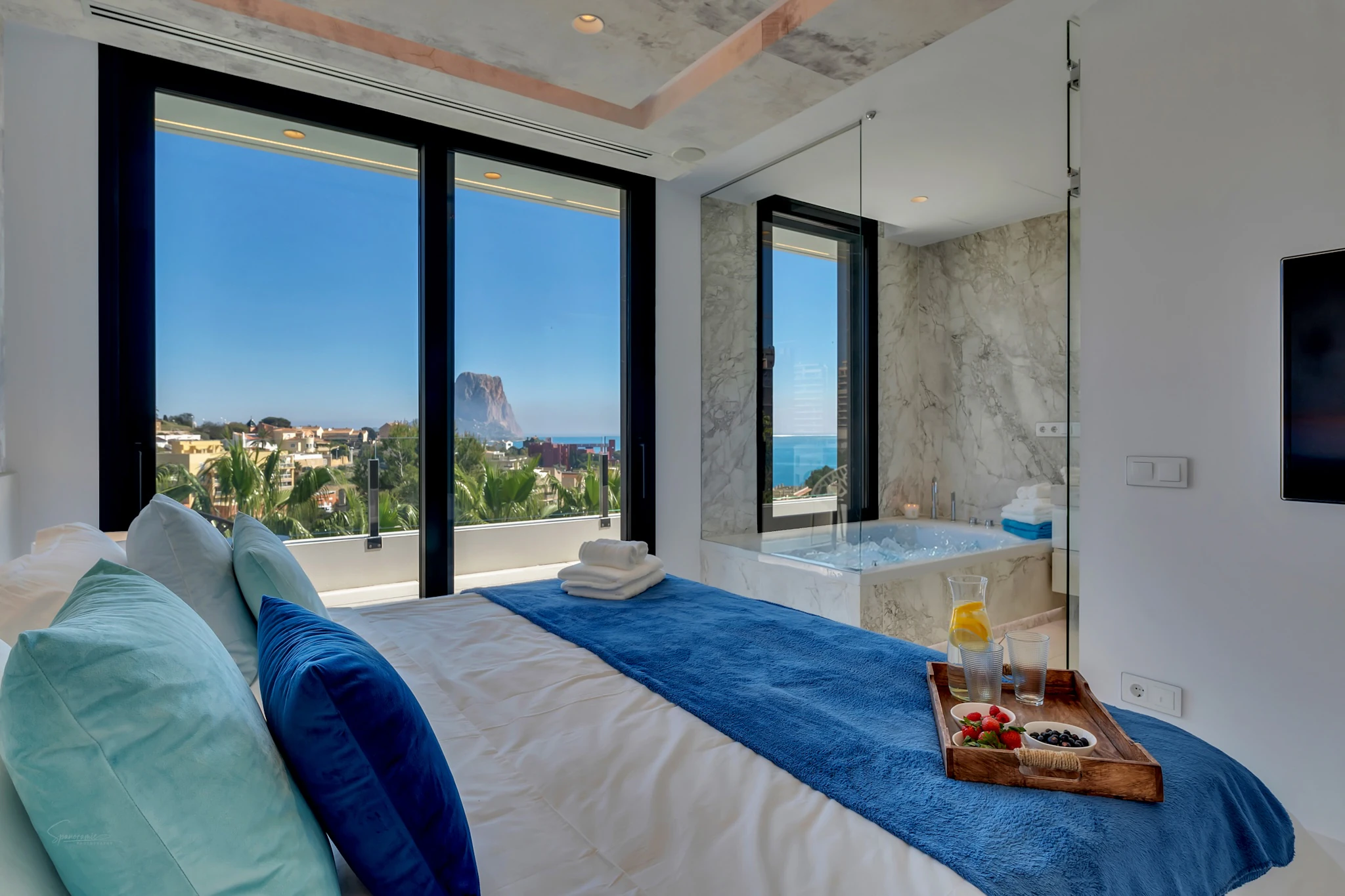 Modern Luxury Villa for Sale in Calpe, Costa Blanca North – Close to the Sea