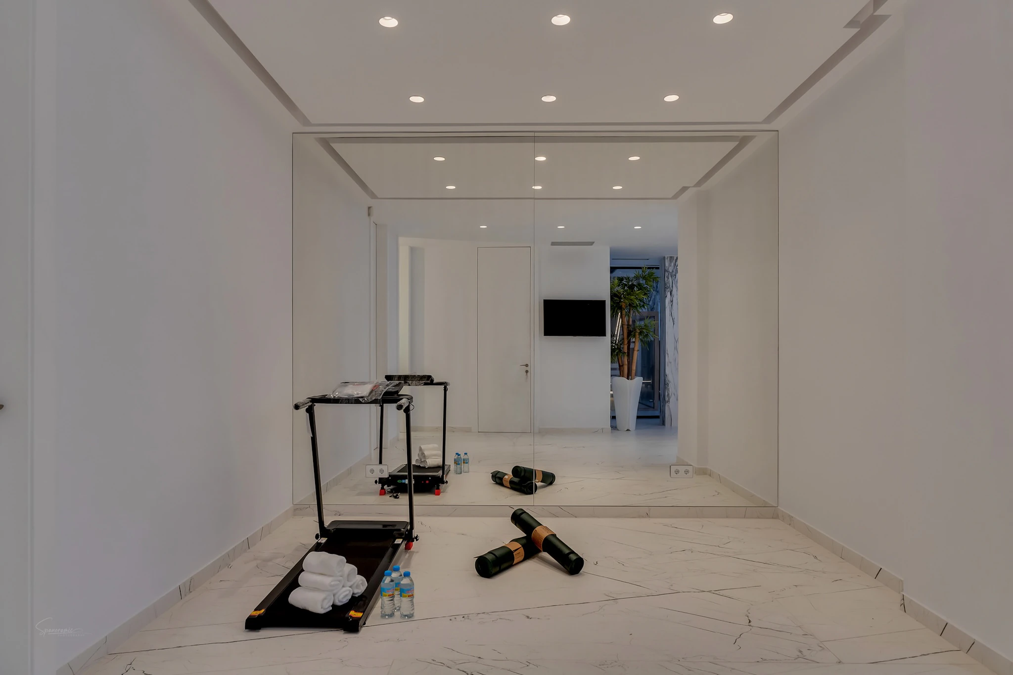 Modern Luxury Villa for Sale in Calpe, Costa Blanca North – Close to the Sea
