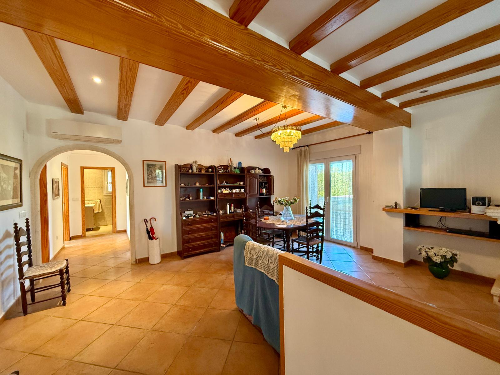 Exclusiva finca con gran potencial en Denia, 4415m parcela con 2 casas y varias construcciones