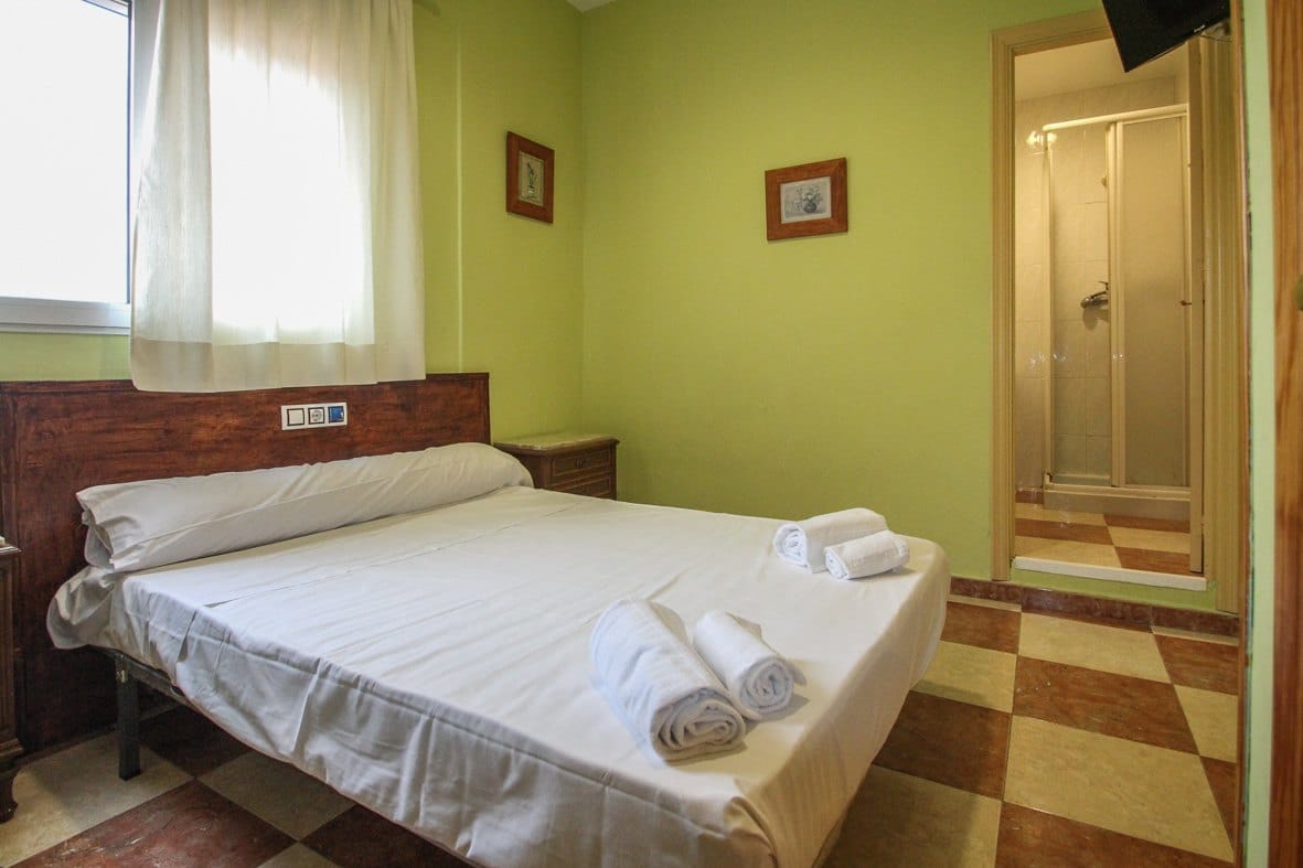 Hostal y restaurante con licencia