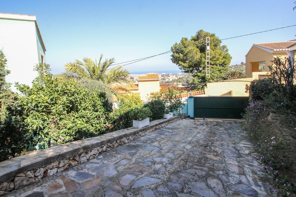 Chalet en Denia con sol todo el año y vistas panorámicas al mar
