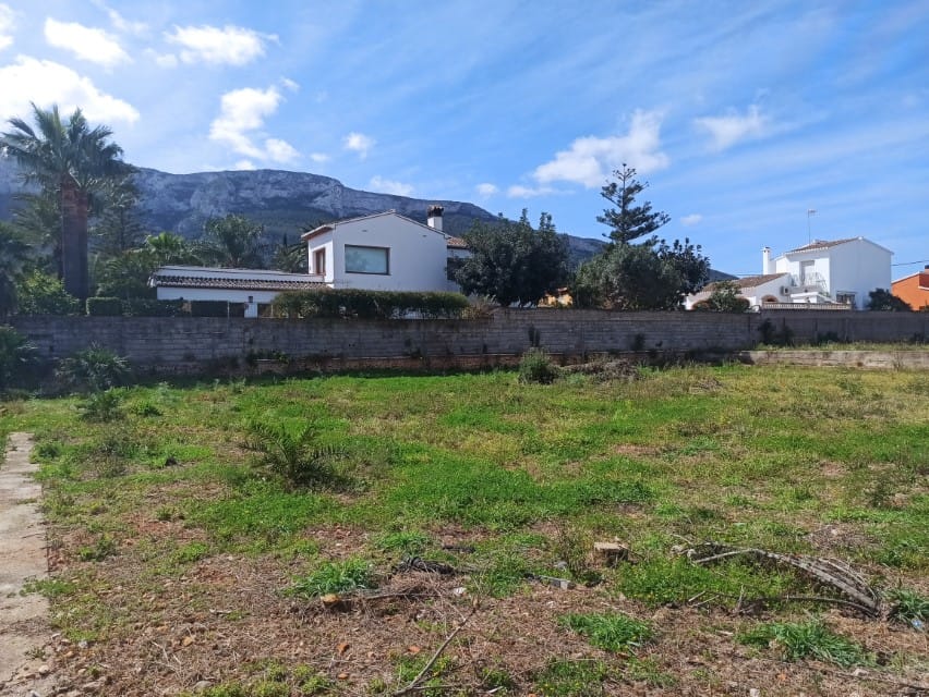Venta. Parcela en Dénia