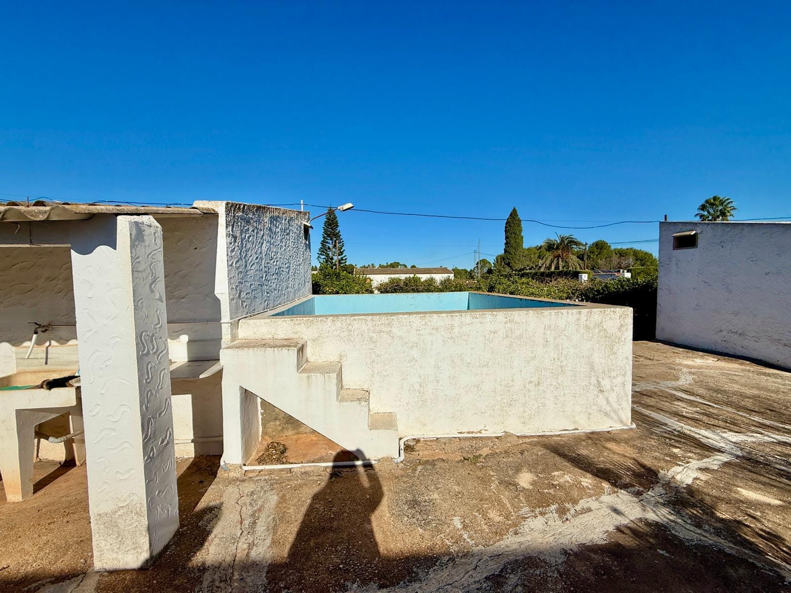 Exclusiva finca con gran potencial en Denia, 4415m parcela con 2 casas y varias construcciones