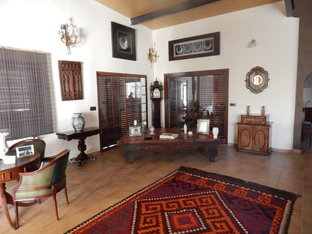 Finca en Denia en venta